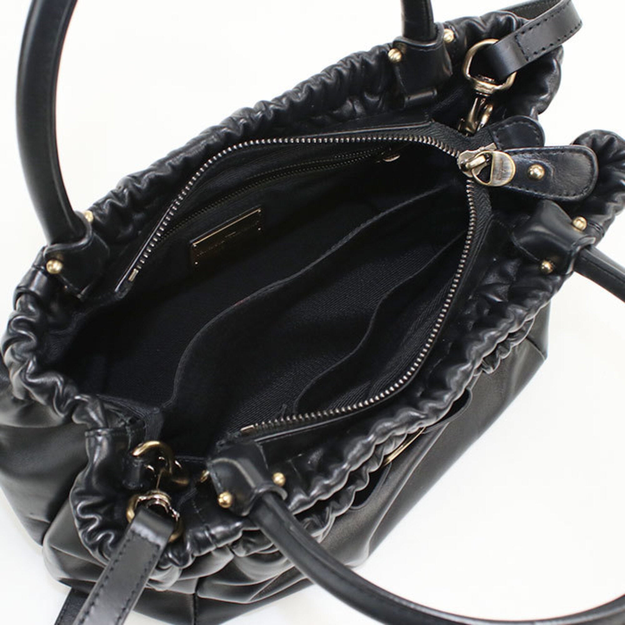 Salvatore Ferragamo Black Leather Handbag (Pre-Owned)