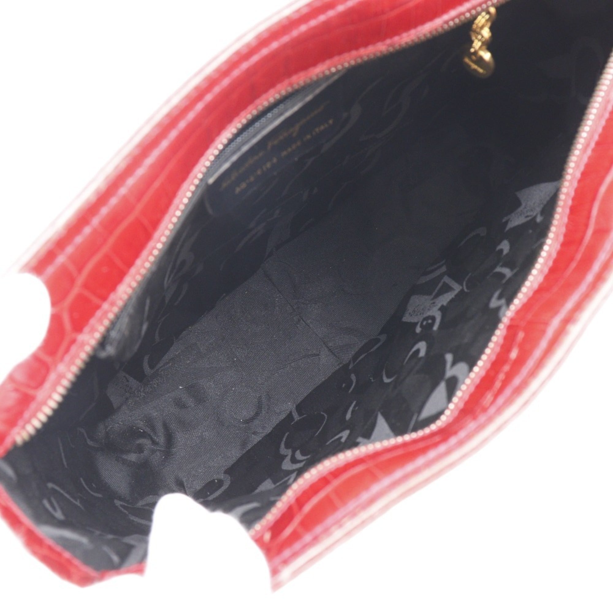 Salvatore Ferragamo Red Color Leather Shoulder Bag (Pre-Owned)