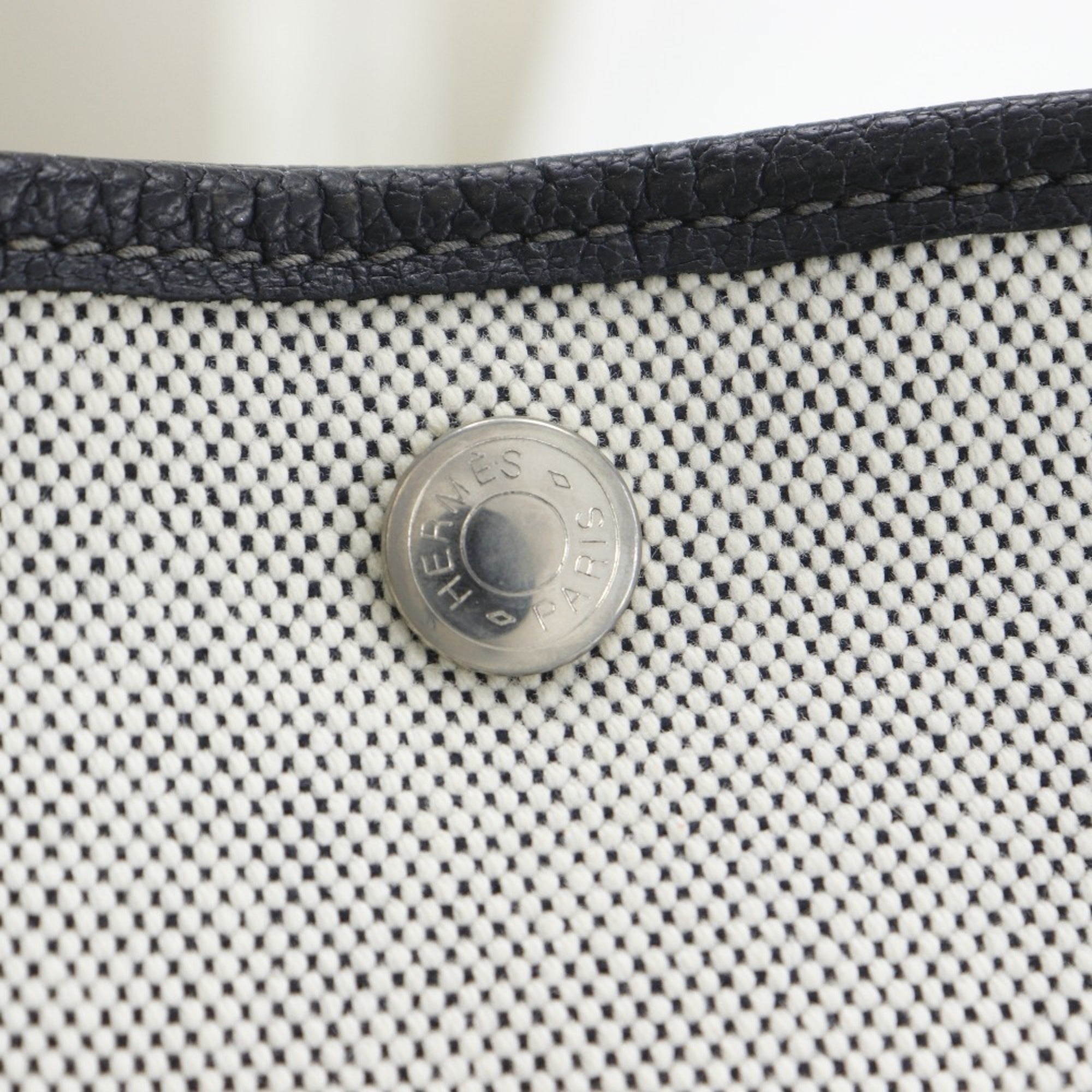 Hermes Black Gray White Toile H Tote Bag (Pre-Owned)