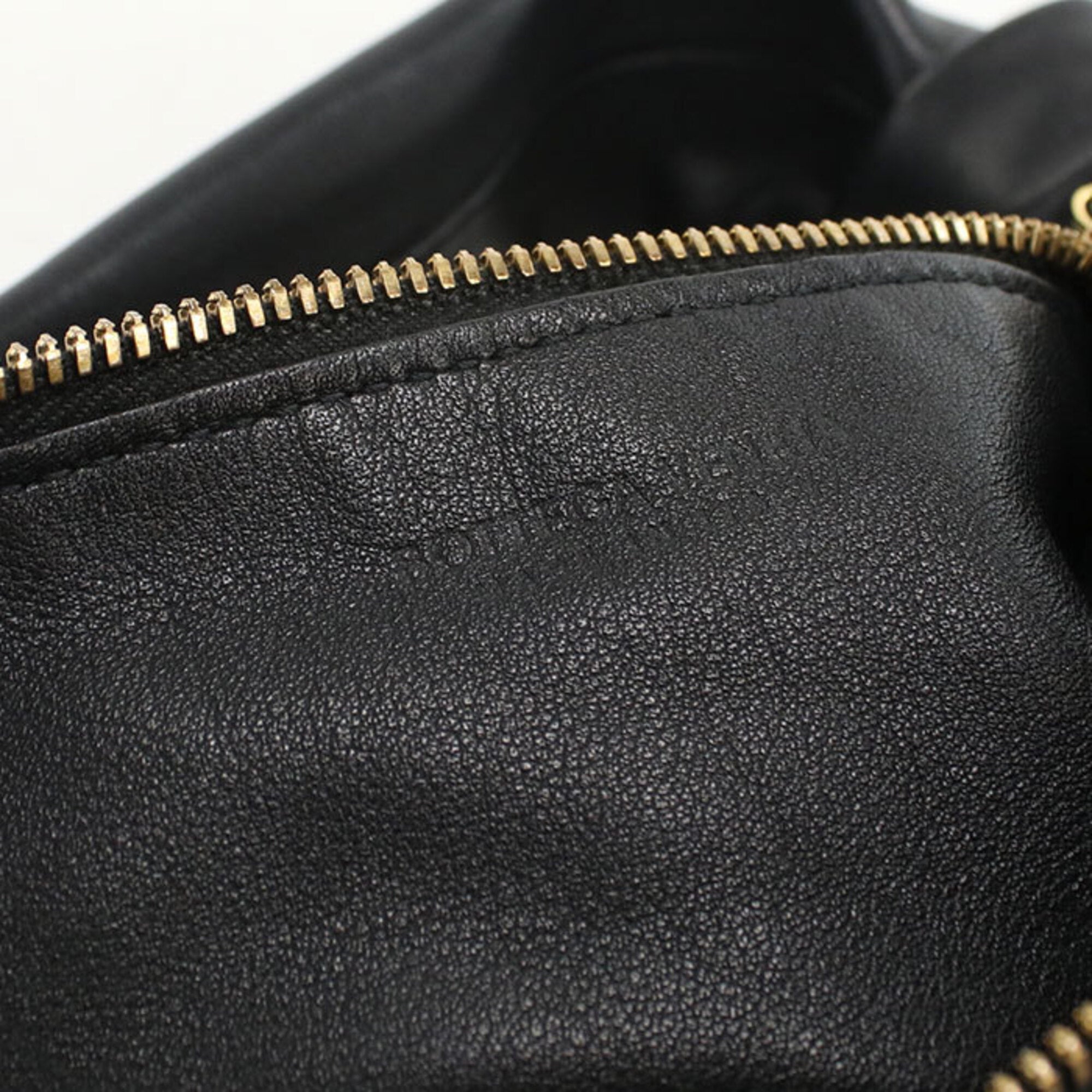Bottega Veneta Black Leather Handbag (Pre-Owned)