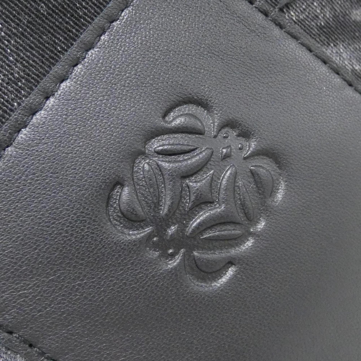 Loewe Black Leather Denim Canvas Handbag (Pre-Owned)