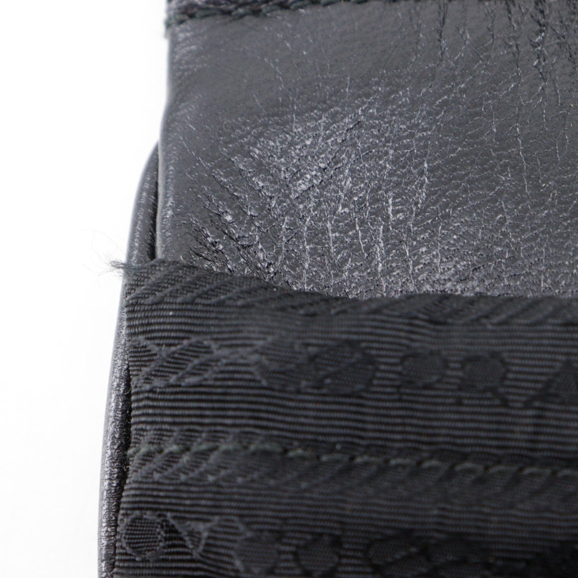 Prada Black Nylon Leather Pochette Shoulder Bag (Pre-Owned)