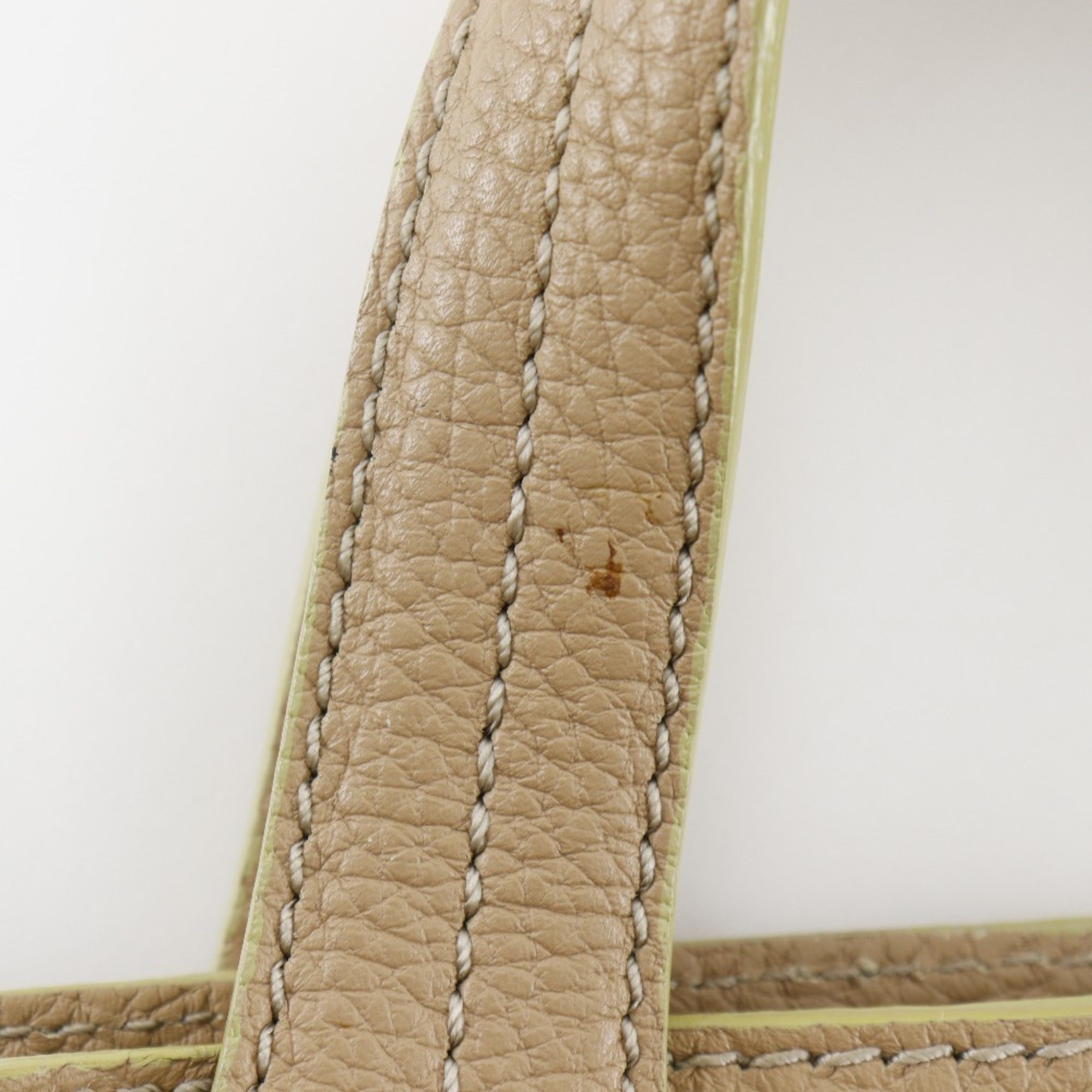 Tod's Beige Leather Handbag Tote Bag (Pre-Owned)