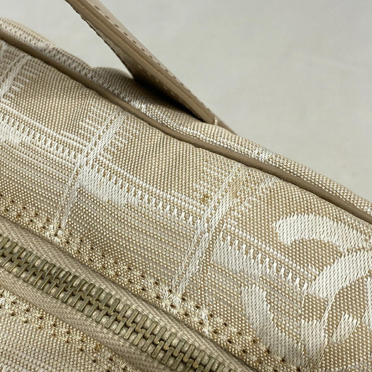 Chanel Beige Nylon Handbag (Pre-Owned)
