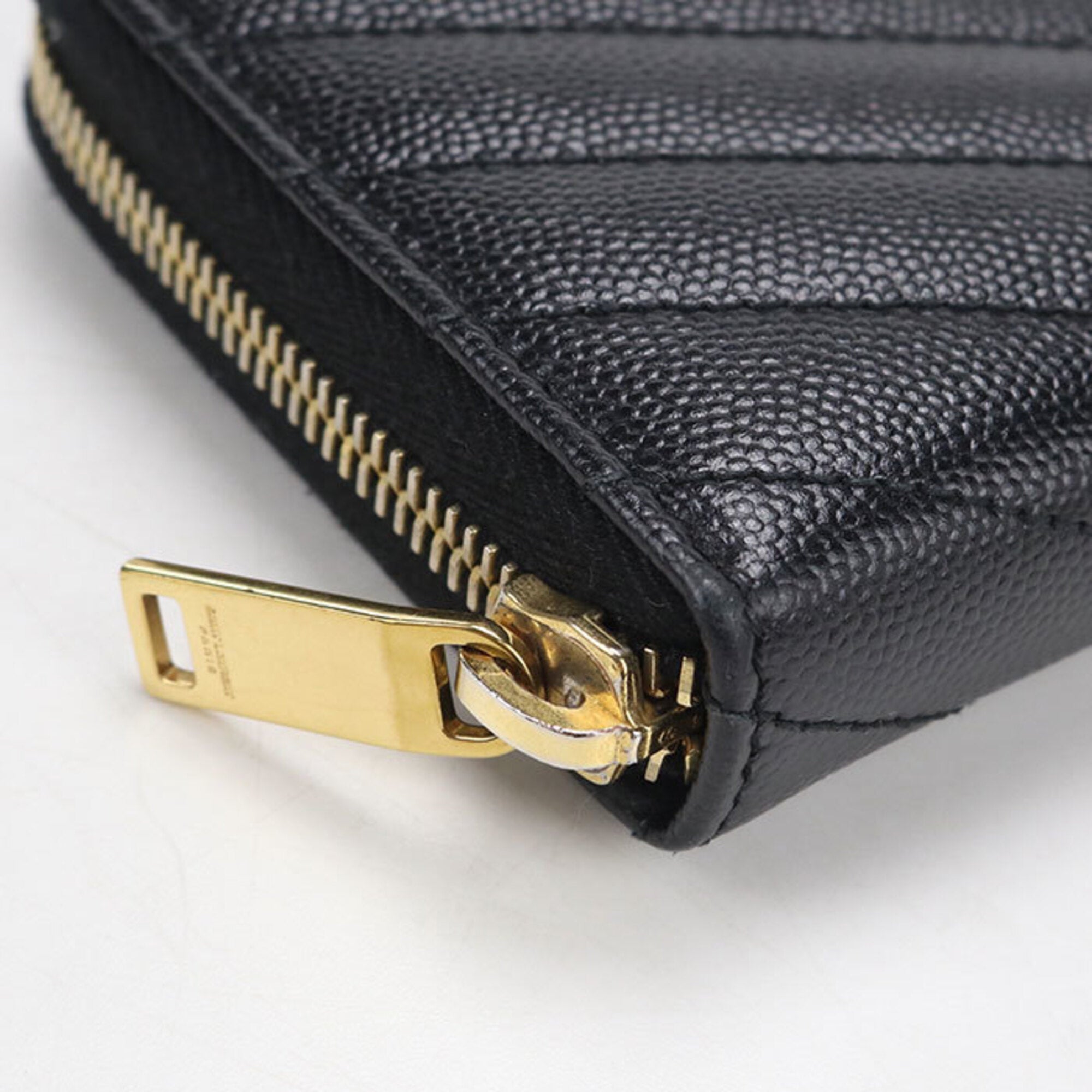Saint Laurent Black Leather Long Wallet (Bi-Fold) (Pre-Owned)