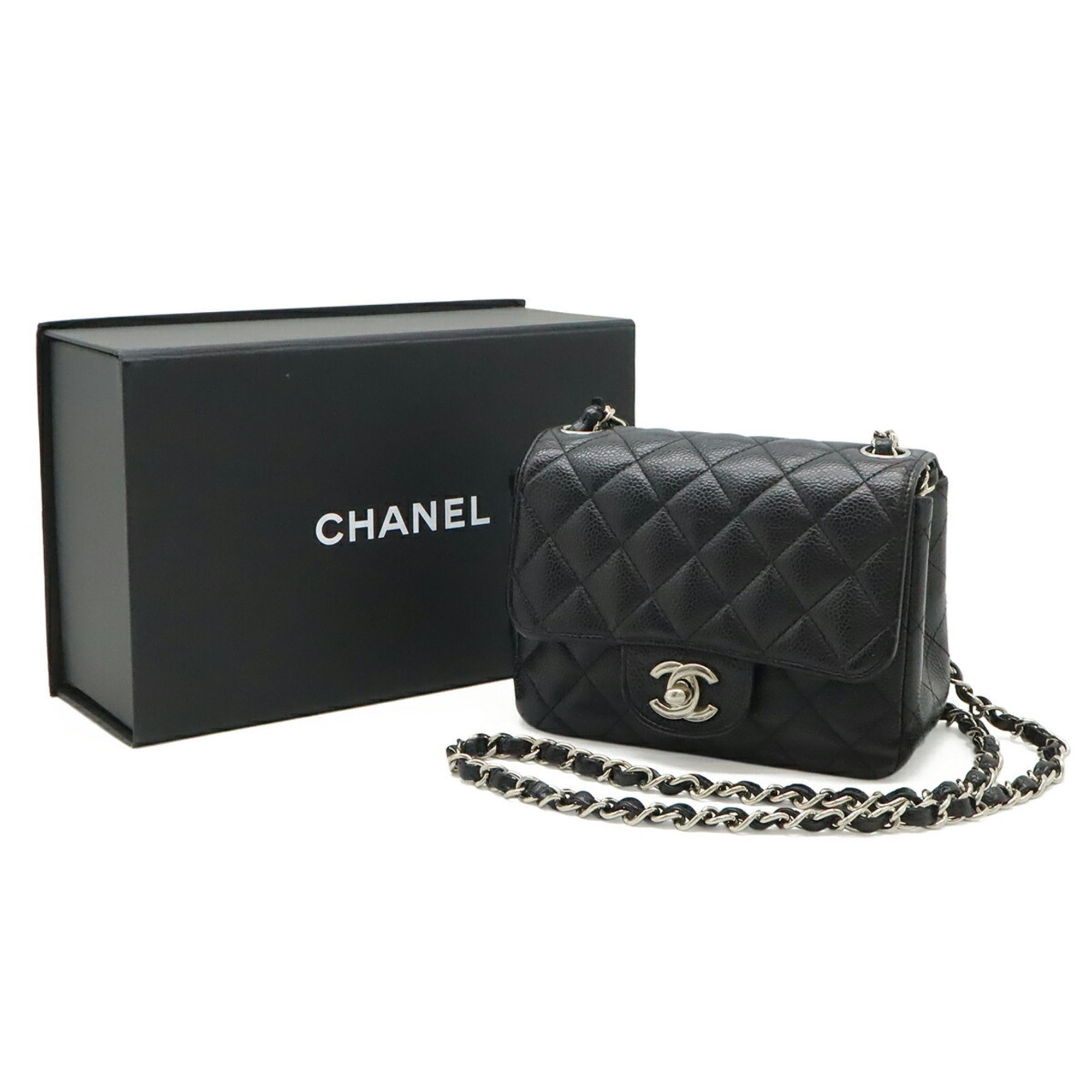 Chanel Matelasse Black Grained Calfskin Pochette Shoulder Bag (Pre-Owned)