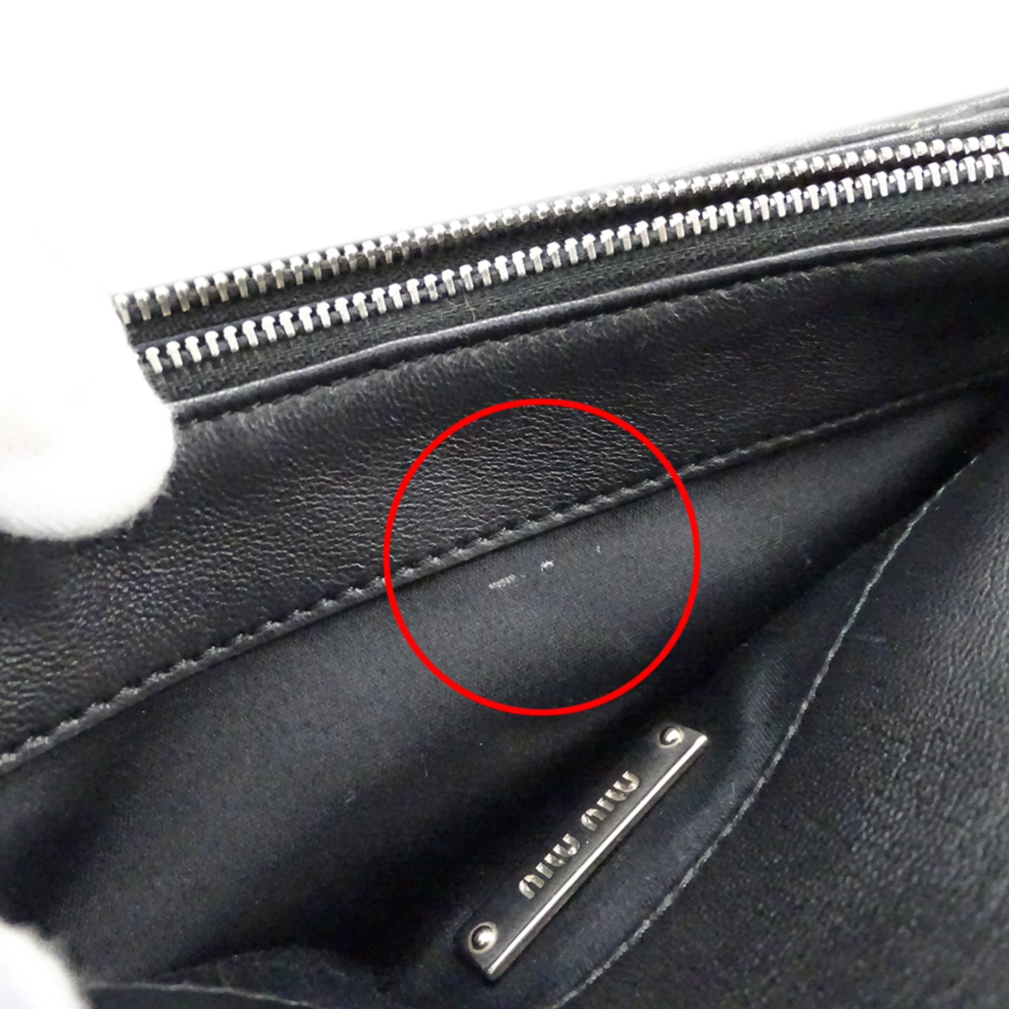 Miu Miu Black Leather Handbag Shoulder Bag (Pre-Owned)