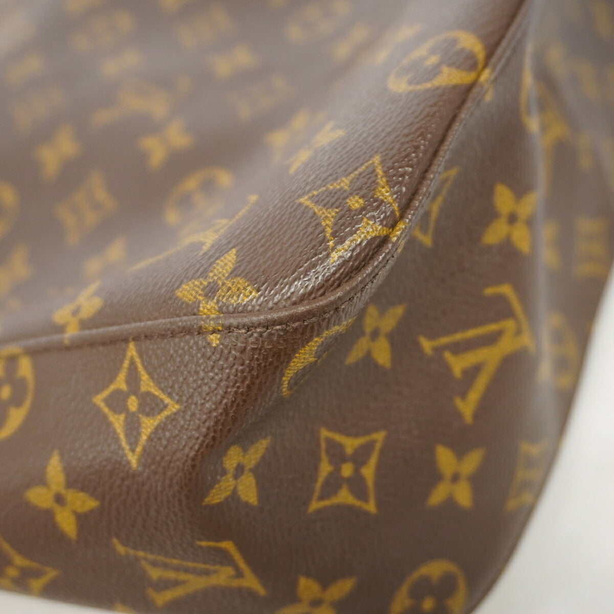 Louis Vuitton Brown Shoulder Bag (Pre-Owned)