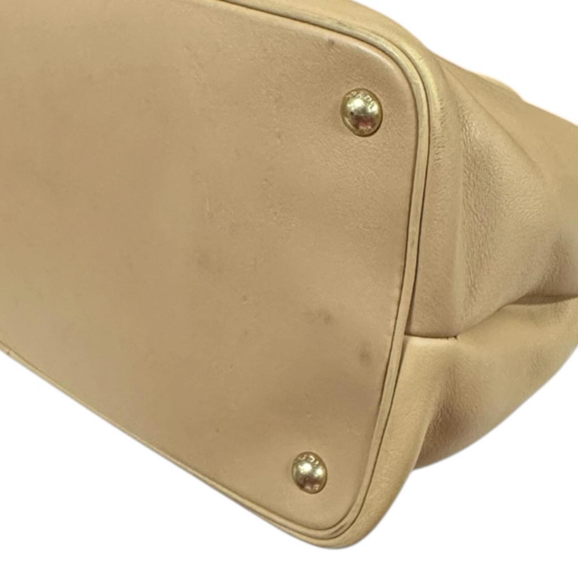 Prada Beige Leather Handbag (Pre-Owned)