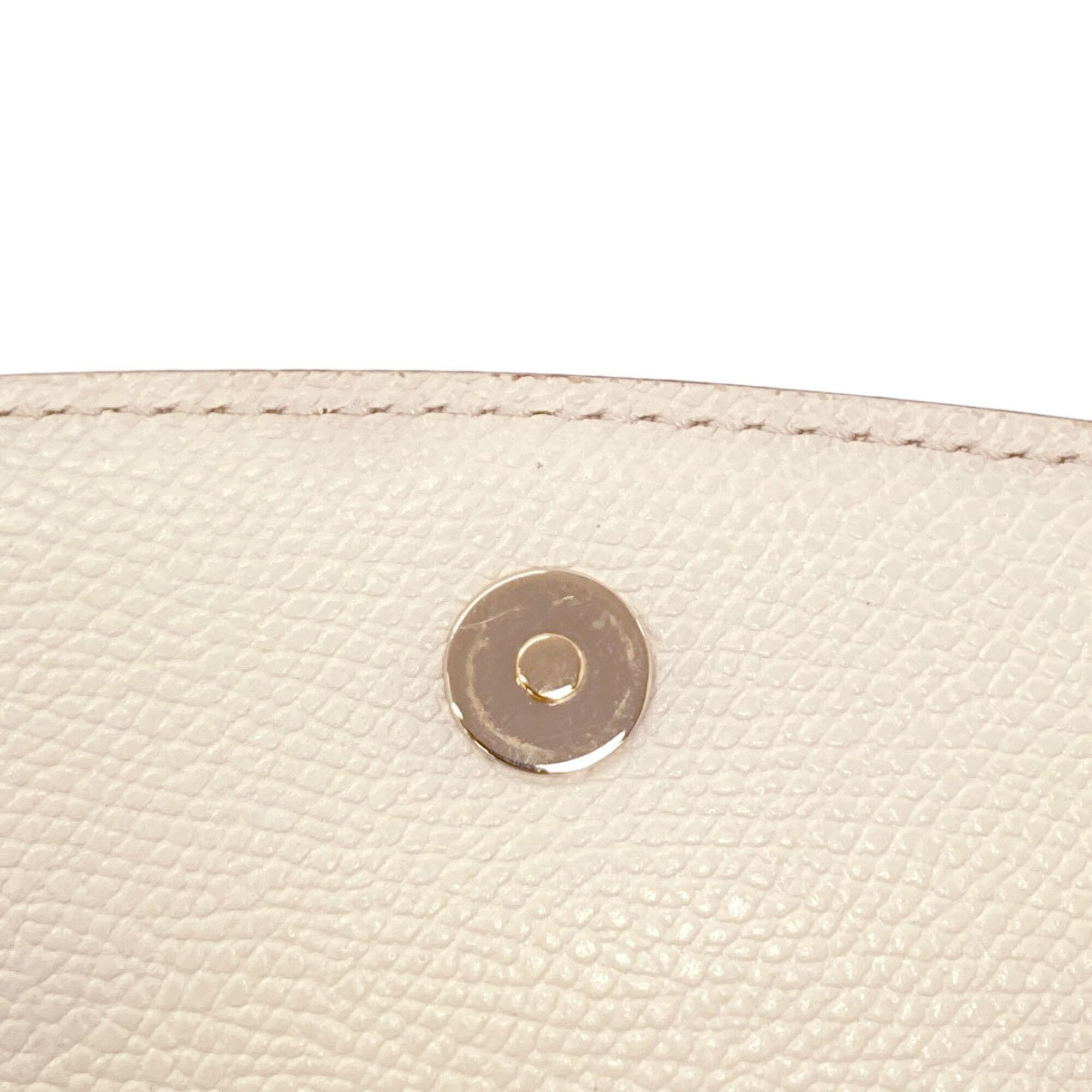 Valextra White Leather Clutch Bag (Pre-Owned)