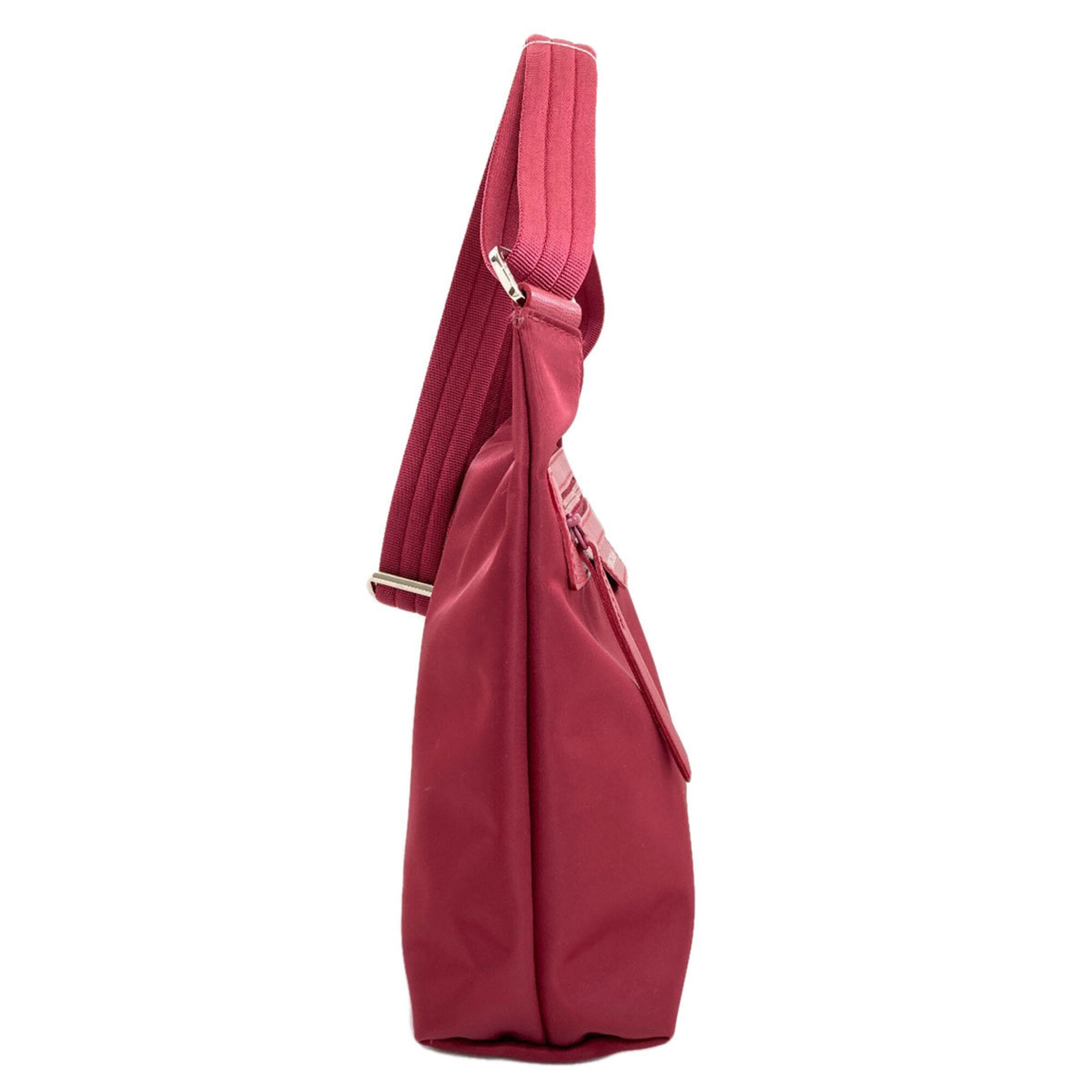 Longchamp Bordeaux Nylon Shoulder Bag (Pre-Owned)
