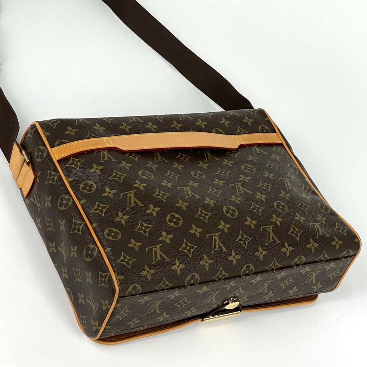 Louis Vuitton Brown Monogram Messenger Bag Shoulder Bag (Pre-Owned)