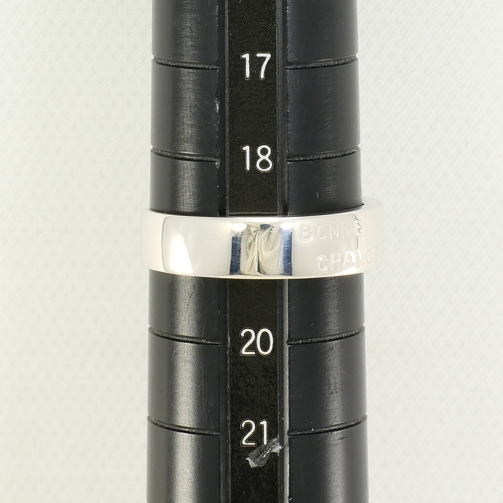 Unbranded White Gold White Gold (18K) Band Ring (Pre-Owned)