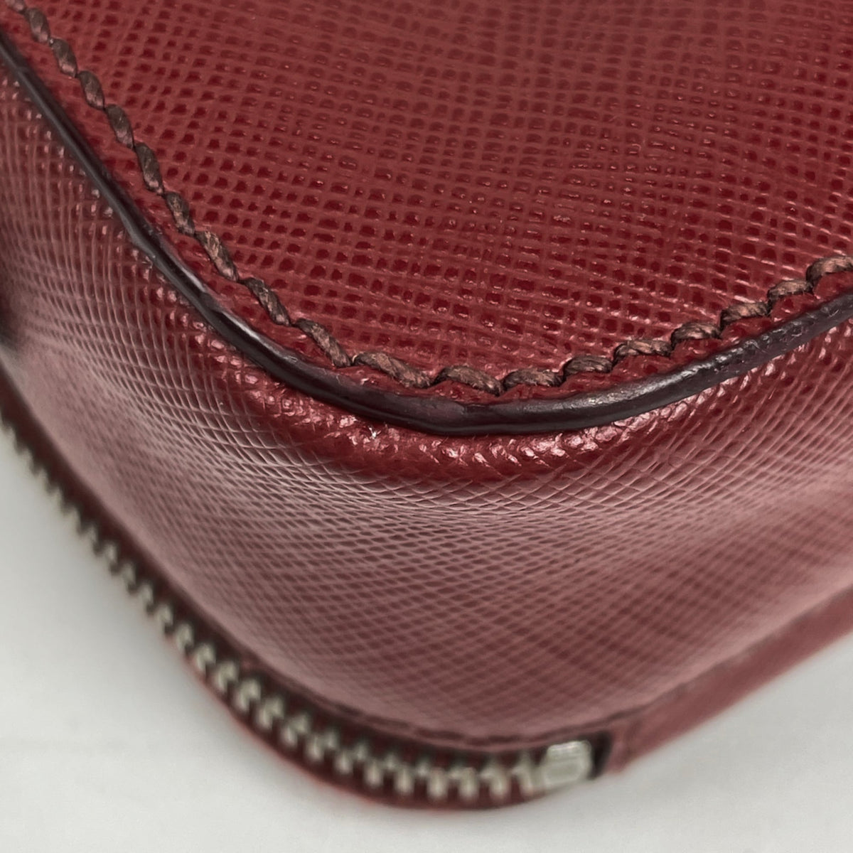 Prada Red Color Leather Clutch Bag (Pre-Owned)