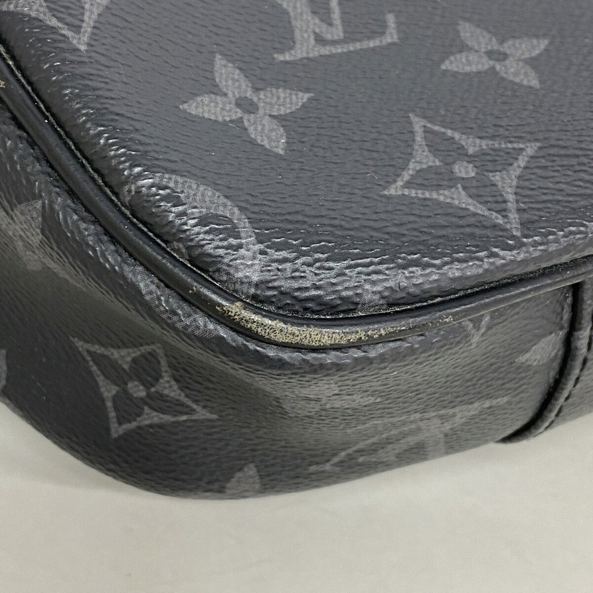 Louis Vuitton Black Sling Bag (Pre-Owned)