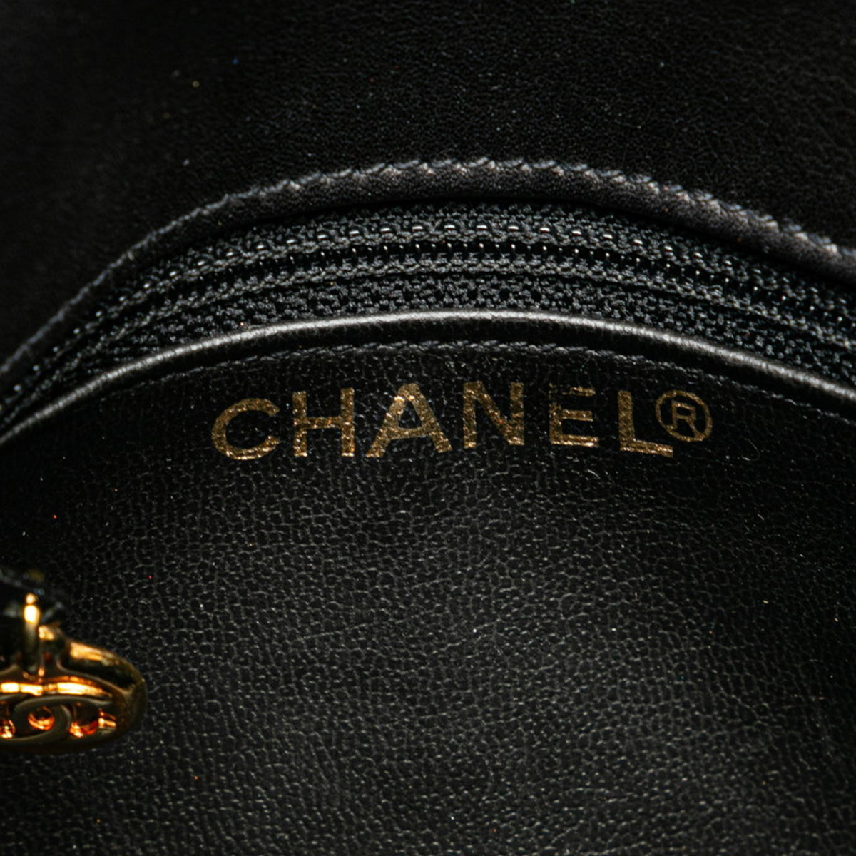 Chanel Black Leather Fanny Pack Shoulder Bag (Pre-Owned)