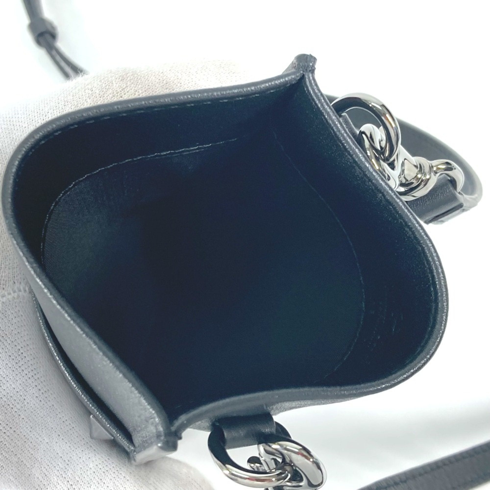 Valentino Black Leather Shoulder Bag (Pre-Owned)