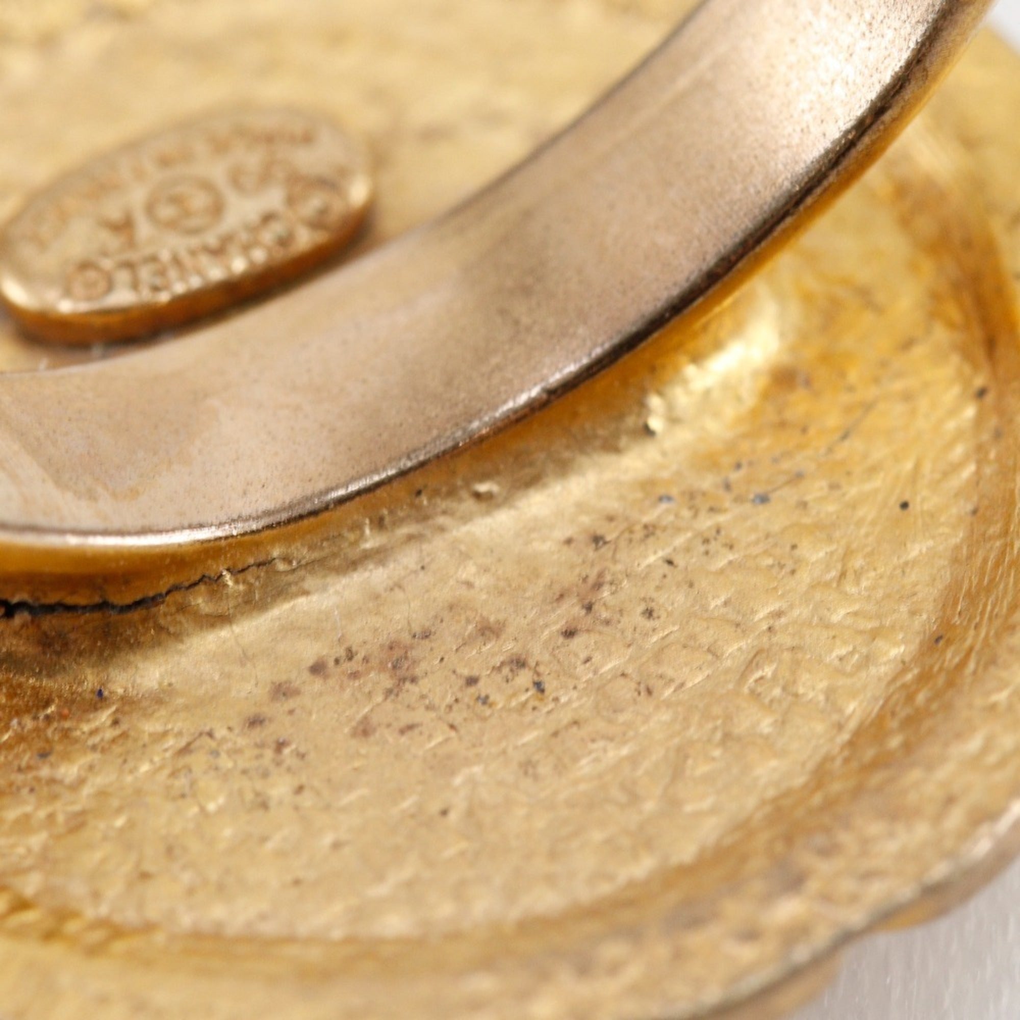 Chanel Gold Plating Band Ring (Pre-Owned)