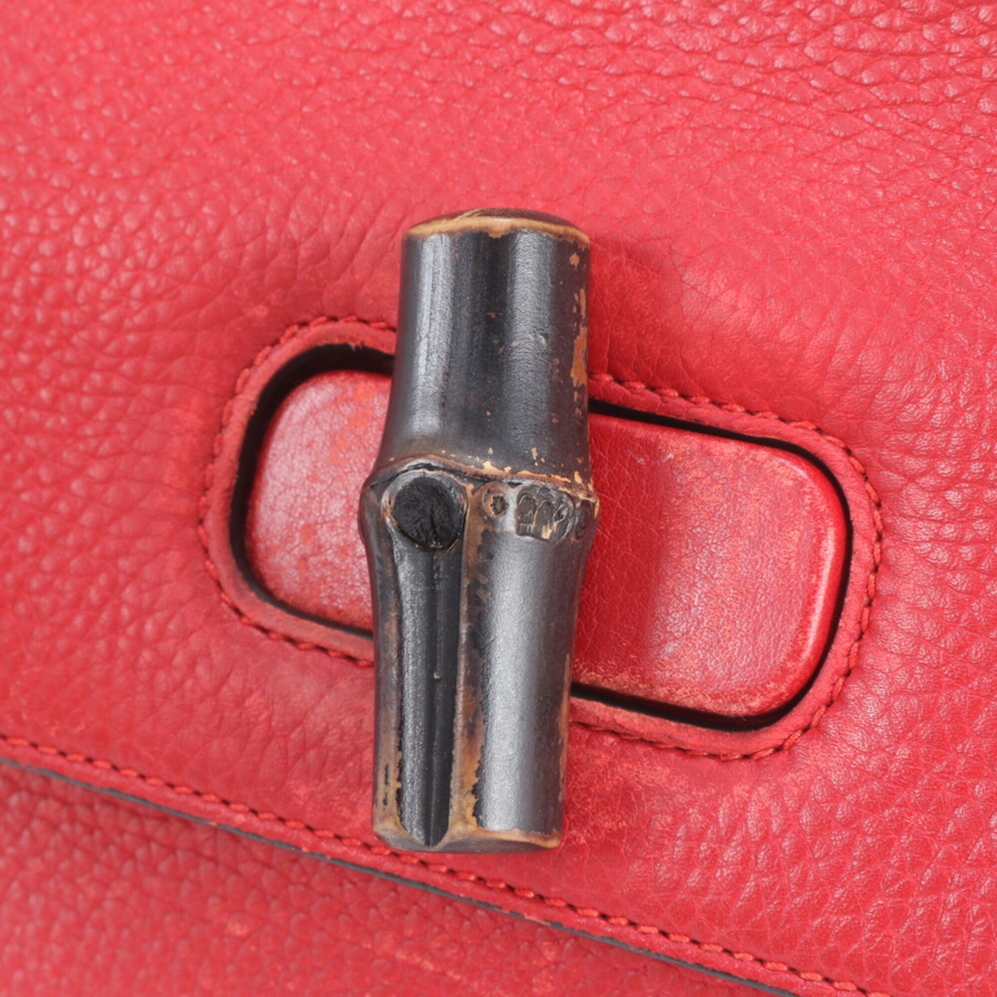 Gucci Red Color Leather Handbag Shoulder Bag (Pre-Owned)