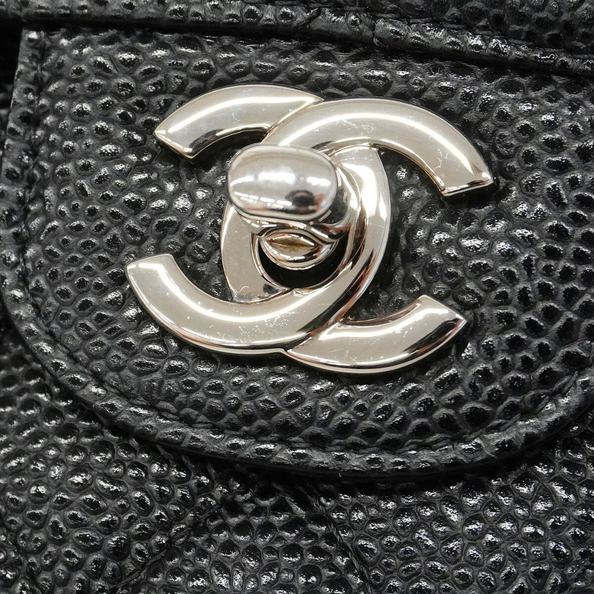 Chanel Black Grained Calfskin Shoulder Bag (Pre-Owned)