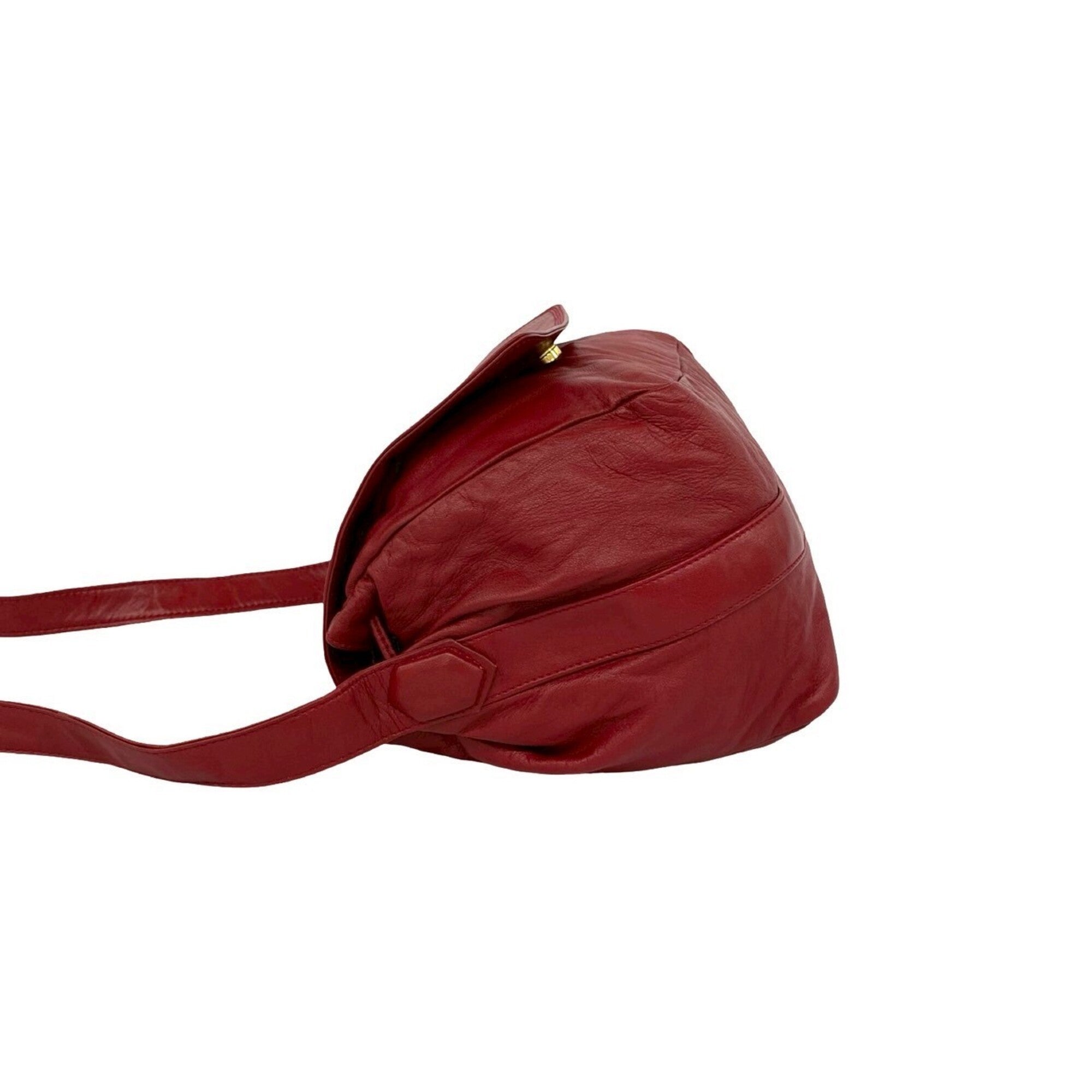 Loewe Red Color Leather Pochette Shoulder Bag (Pre-Owned)