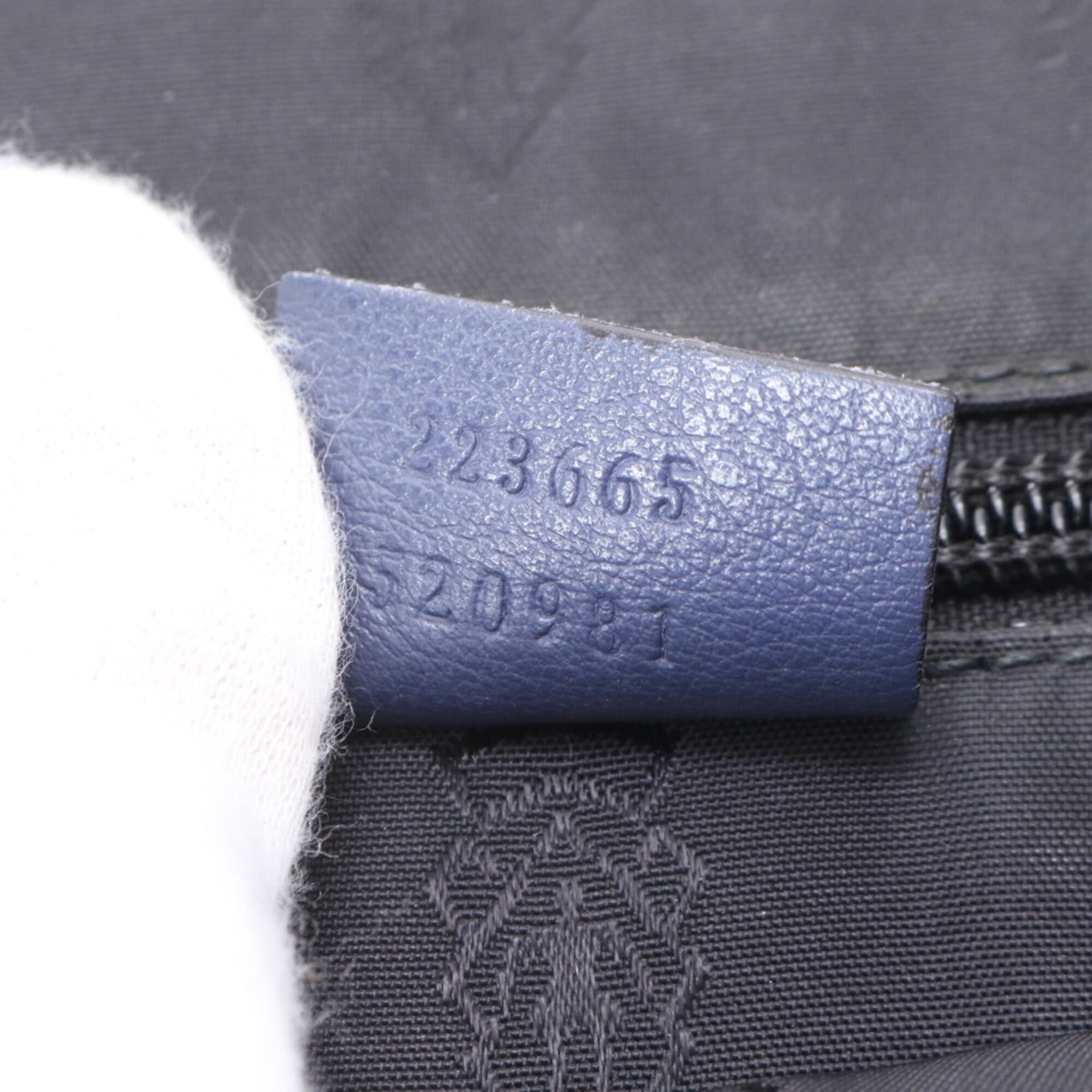 Gucci Guccissima Blue Leather Shoulder Bag (Pre-Owned)