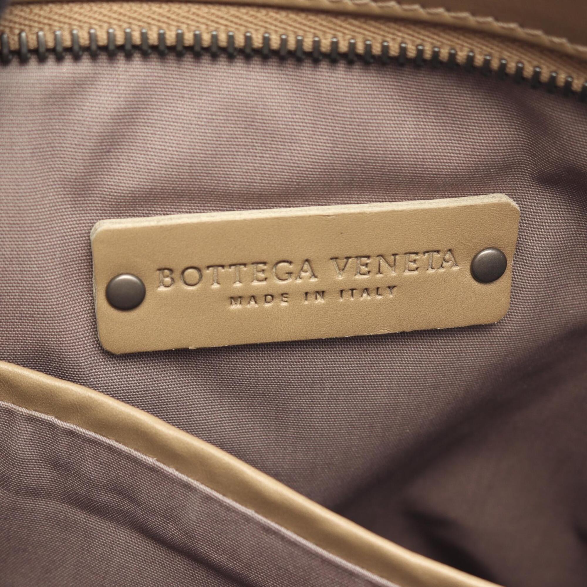 Bottega Veneta Gray Intrecciato Shoulder Bag (Pre-Owned)