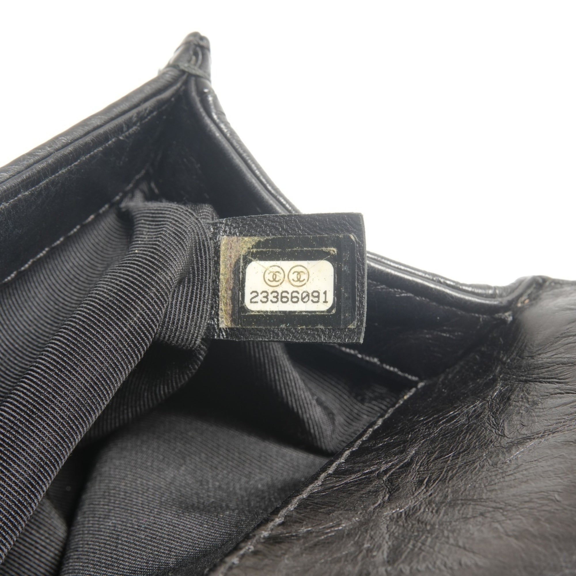 Chanel Black Shoulder Bag (Pre-Owned)