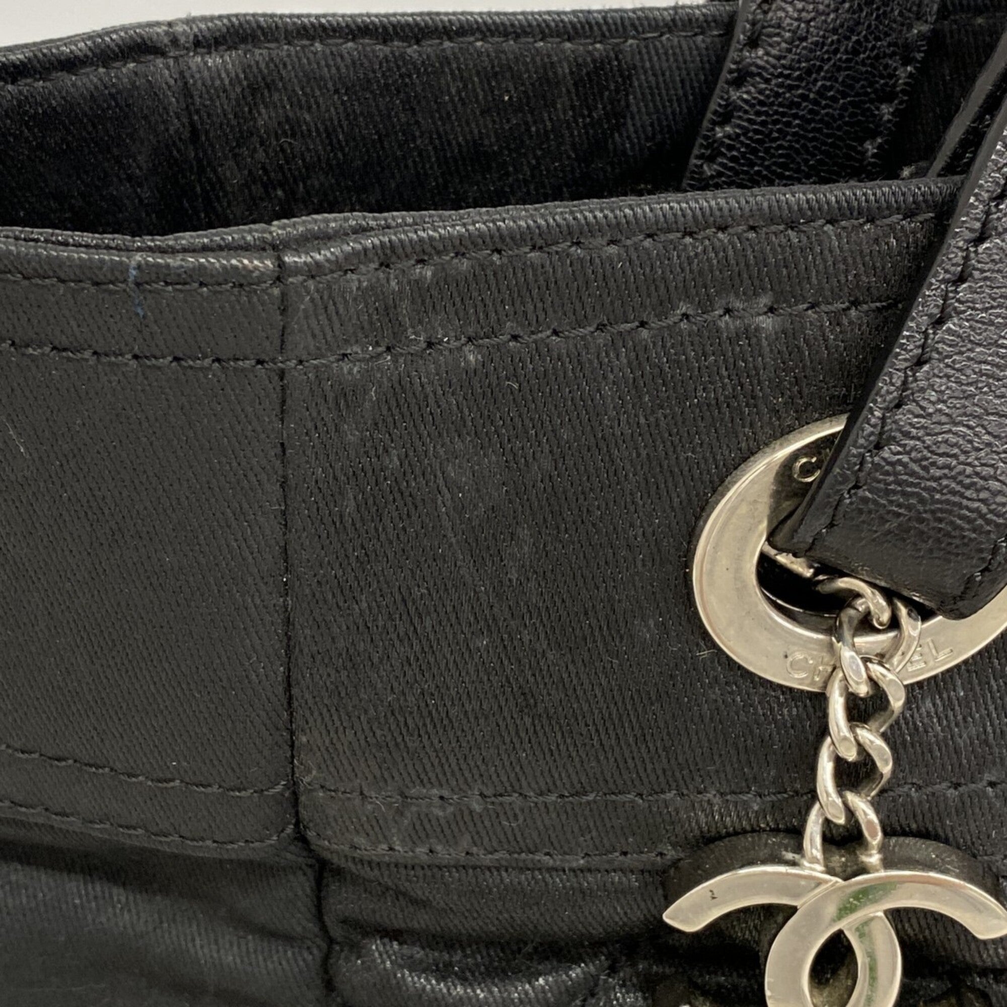 Chanel Black Canvas Tote Bag (Pre-Owned)