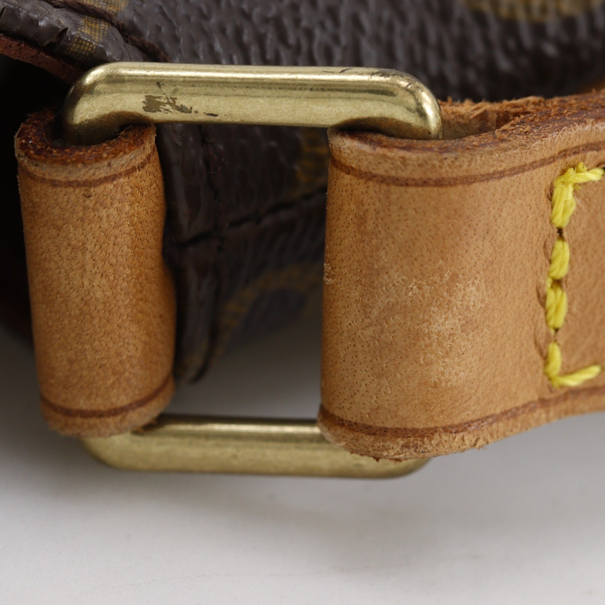 Louis Vuitton Brown Monogram Monogram Shoulder Bag (Pre-Owned)