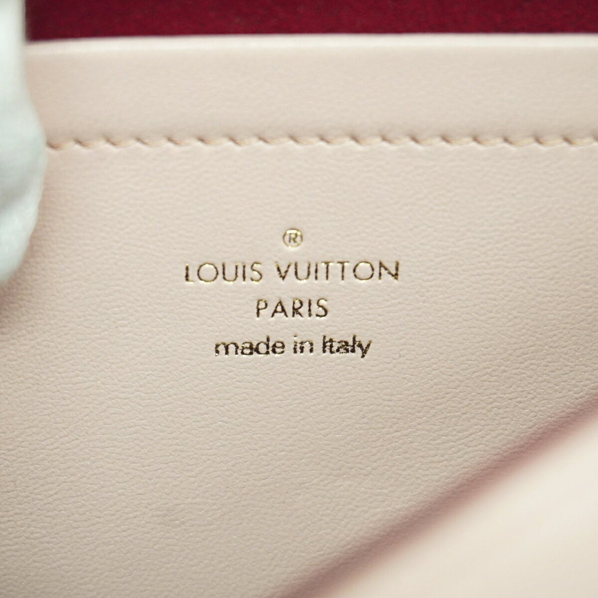 Louis Vuitton Pink Shoulder Bag (Pre-Owned)