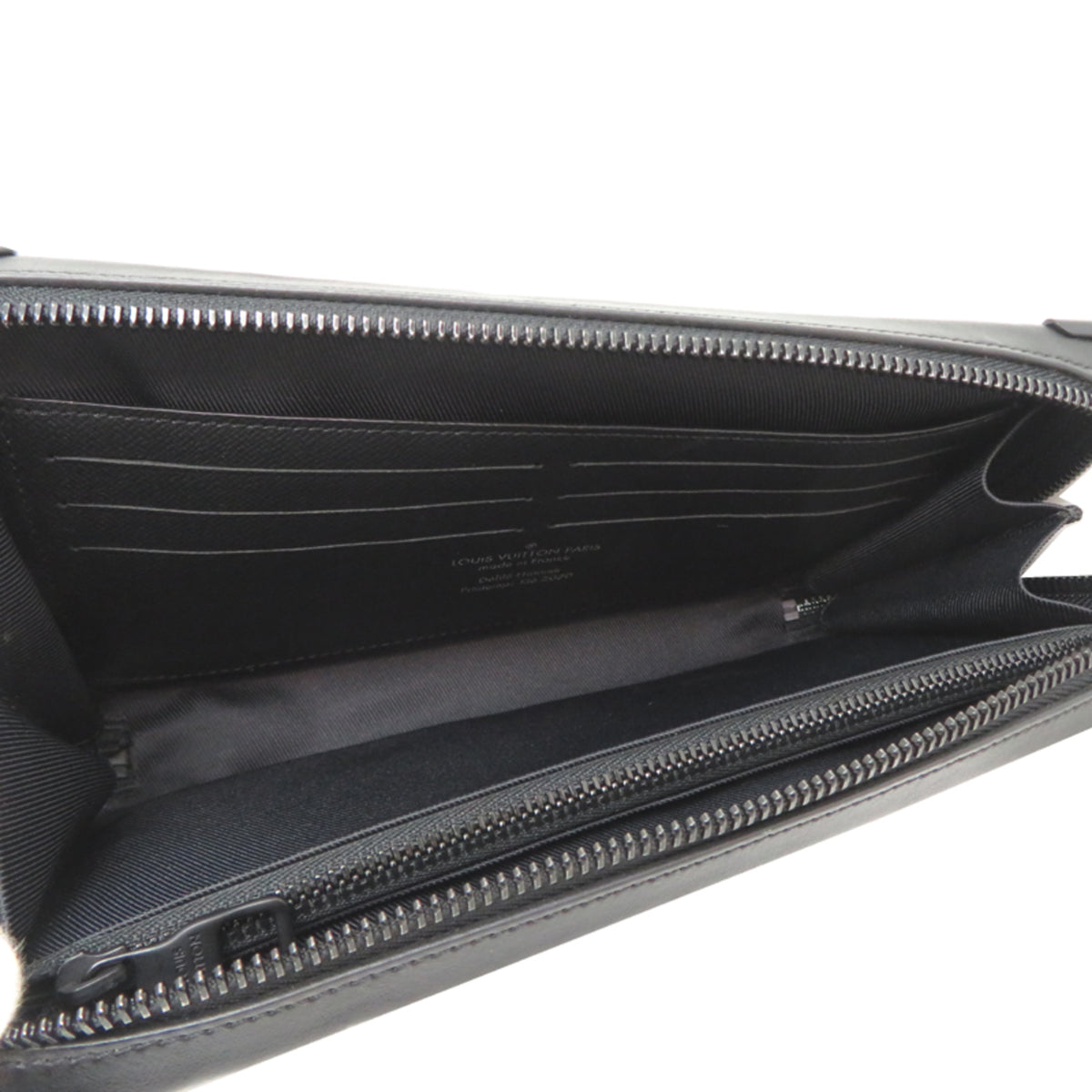 Louis Vuitton Black Monogram Clutch Bag (Pre-Owned)