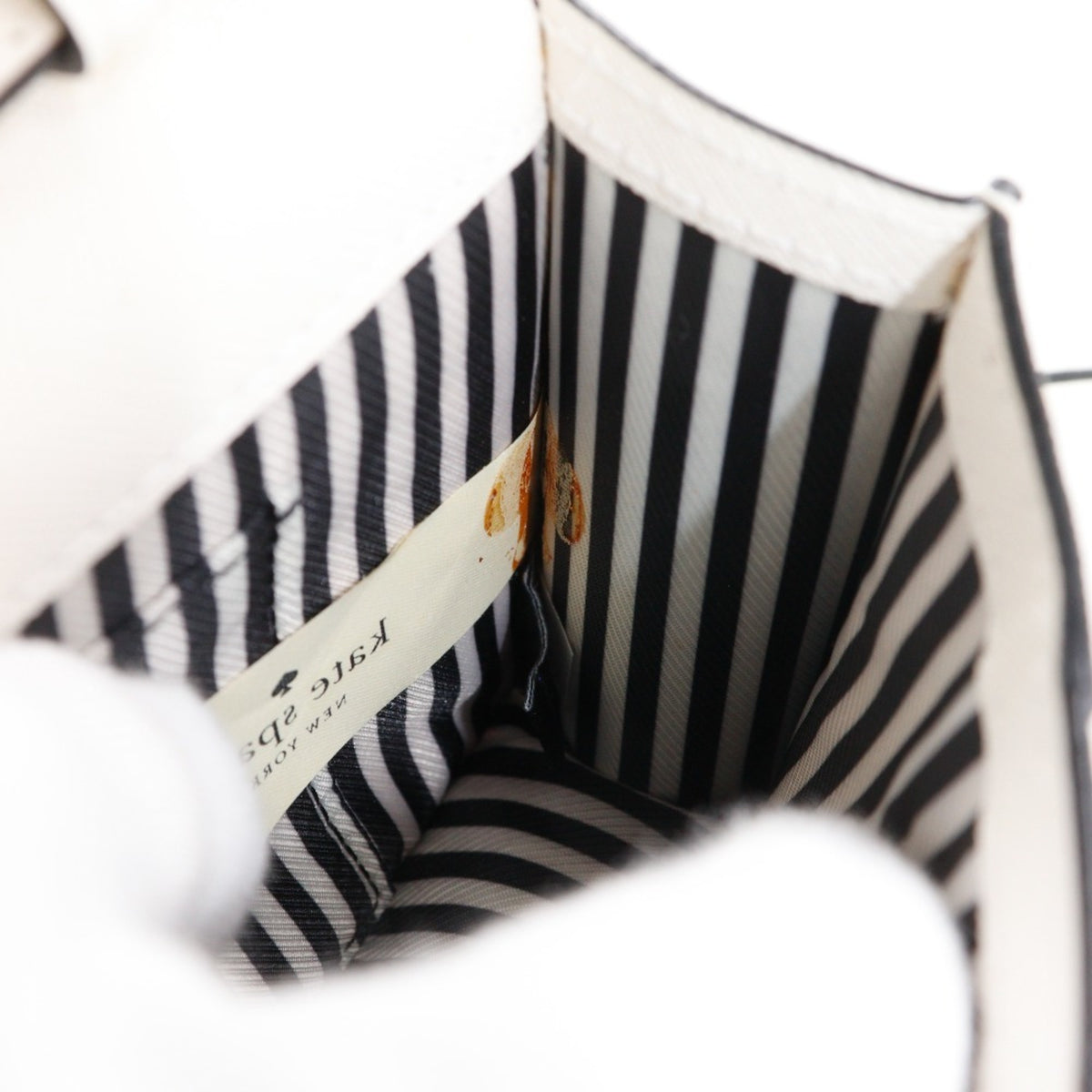 Kate Spade White Leather Pochette Shoulder Bag (Pre-Owned)