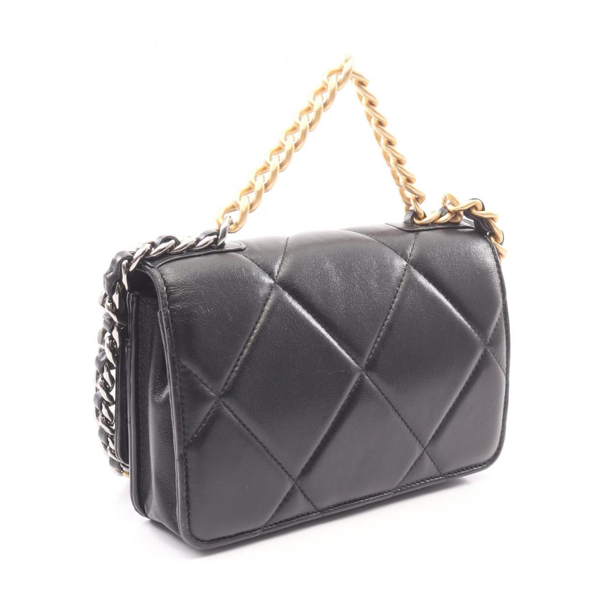 Chanel Black Leather Handbag Shoulder Bag (Pre-Owned)