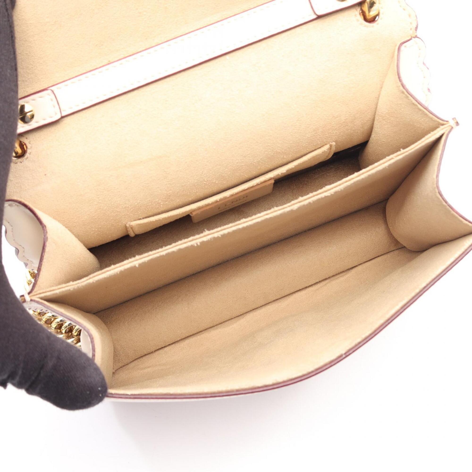 Fendi Ivory Leather Handbag Shoulder Bag (Pre-Owned)