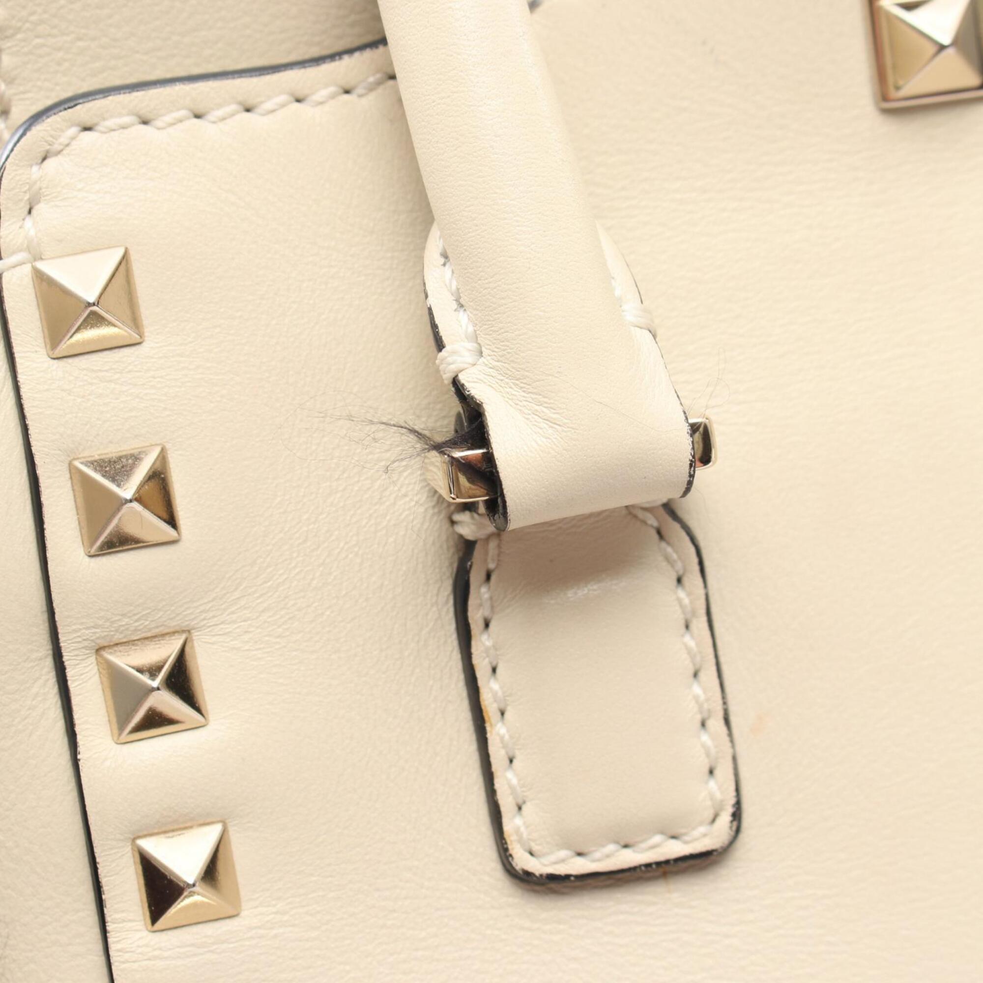 Valentino Ivory Leather Handbag (Pre-Owned)