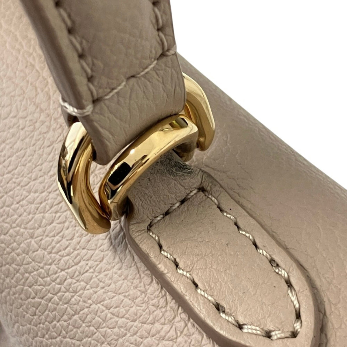 Louis Vuitton Grayish Leather Shoulder Bag (Pre-Owned)