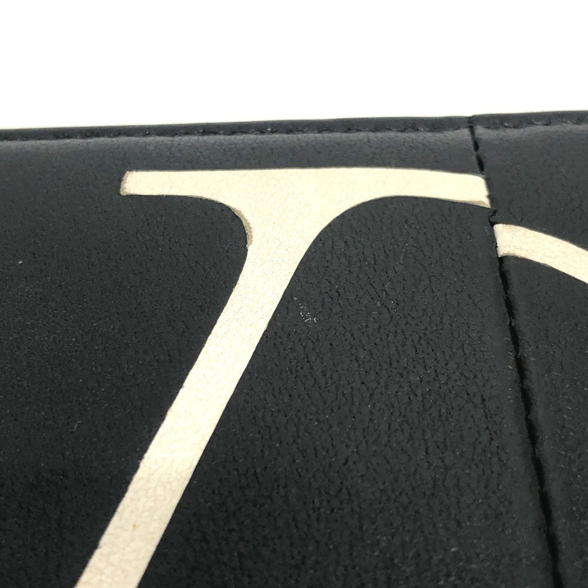 Valentino Black White Leather Wallet (Bi-Fold) (Pre-Owned)