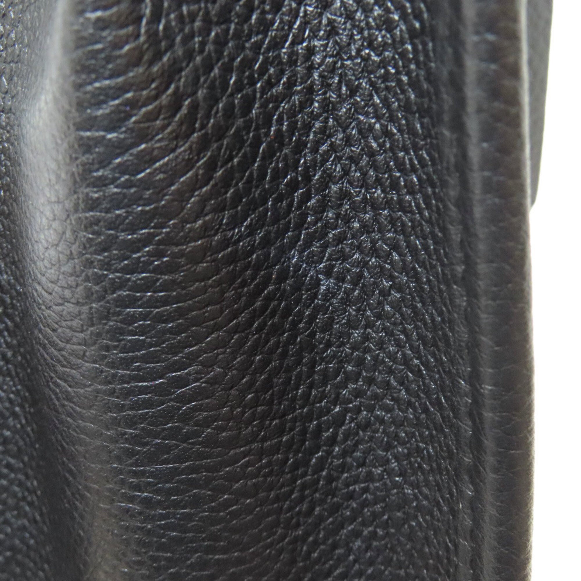 Coach Black Leather Handbag (Pre-Owned)