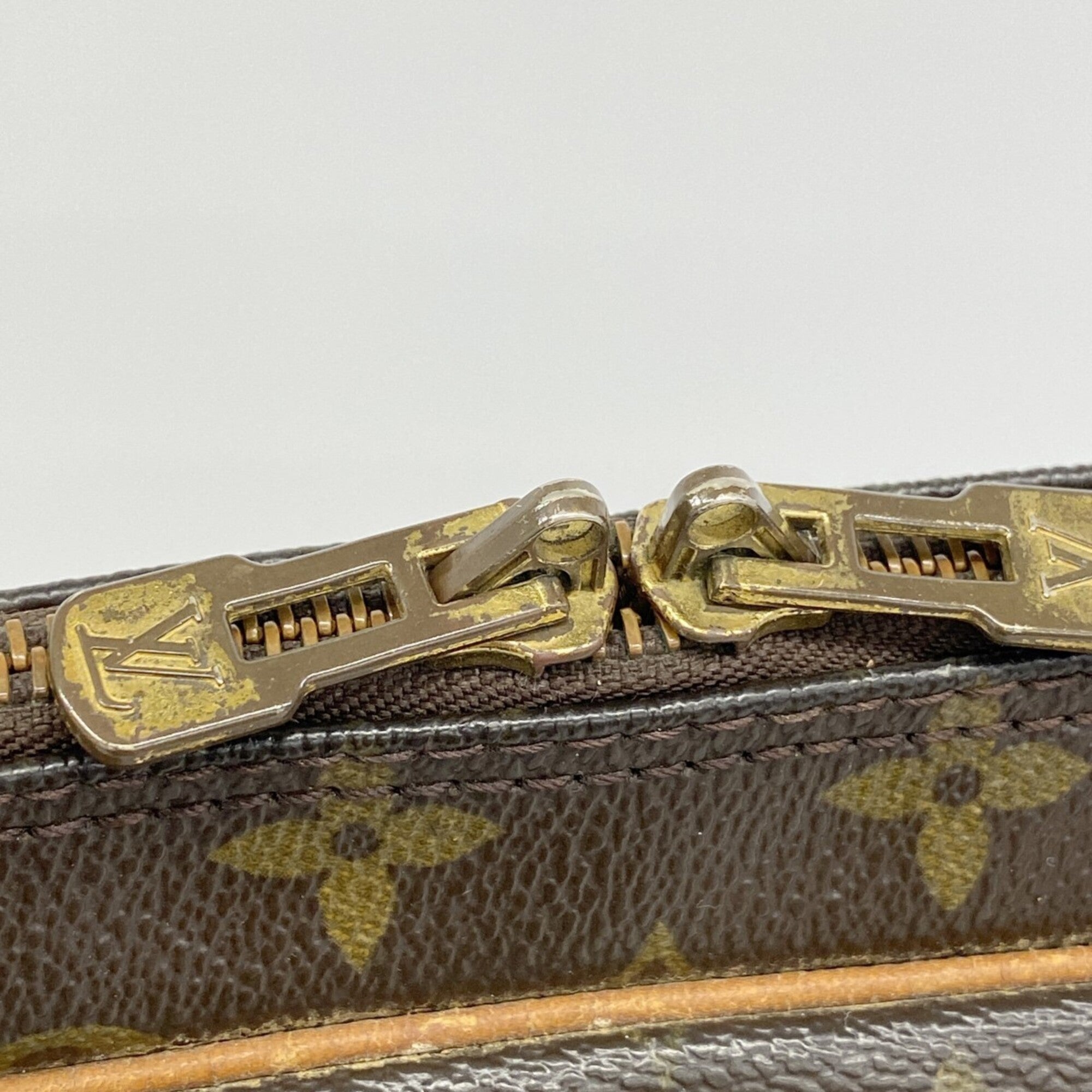Louis Vuitton Brown Briefcase (Pre-Owned)