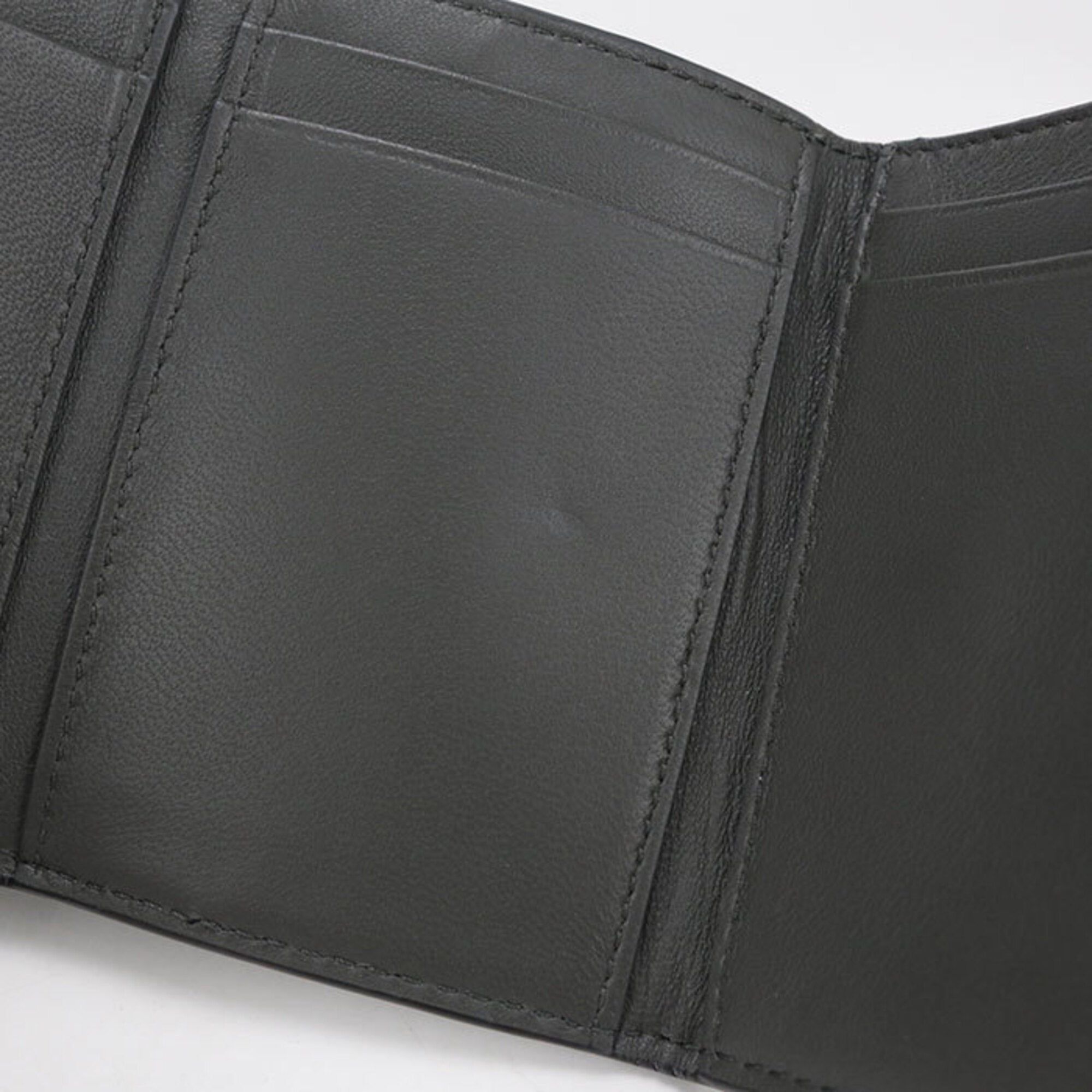 Bottega Veneta Black Leather Wallet (Tri-Fold) (Pre-Owned)