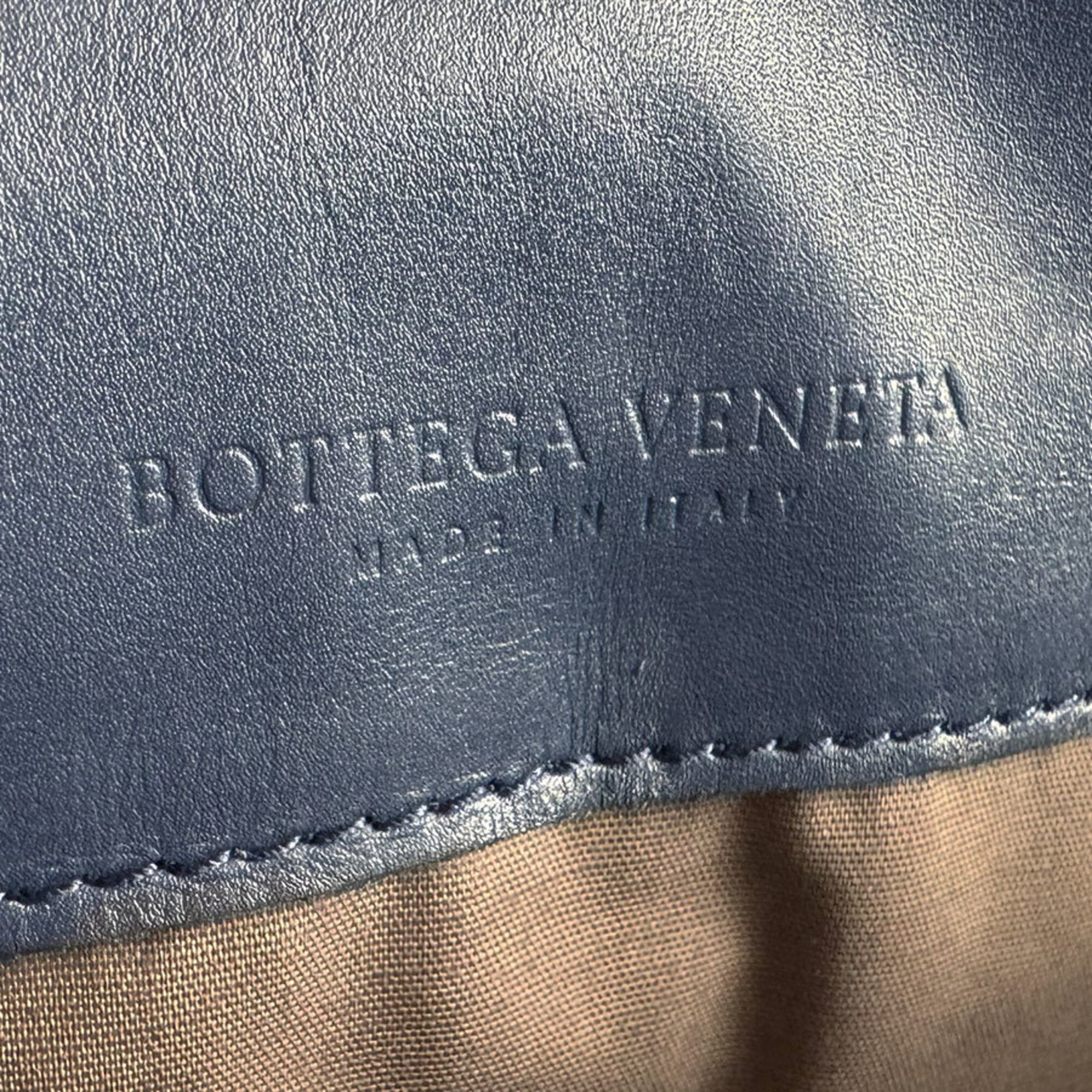 Bottega Veneta Navy Leather Backpack (Pre-Owned)
