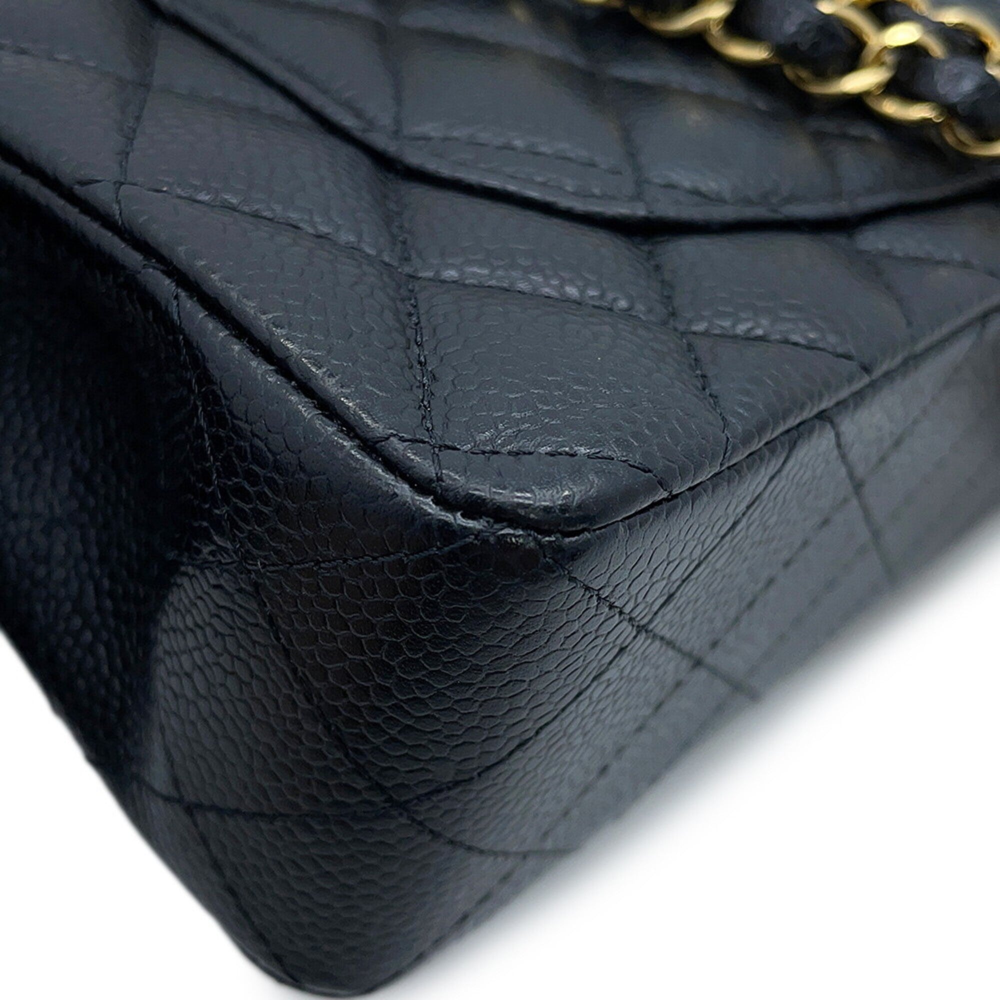 Chanel Matelasse Black Grained Calfskin Handbag Shoulder Bag (Pre-Owned)