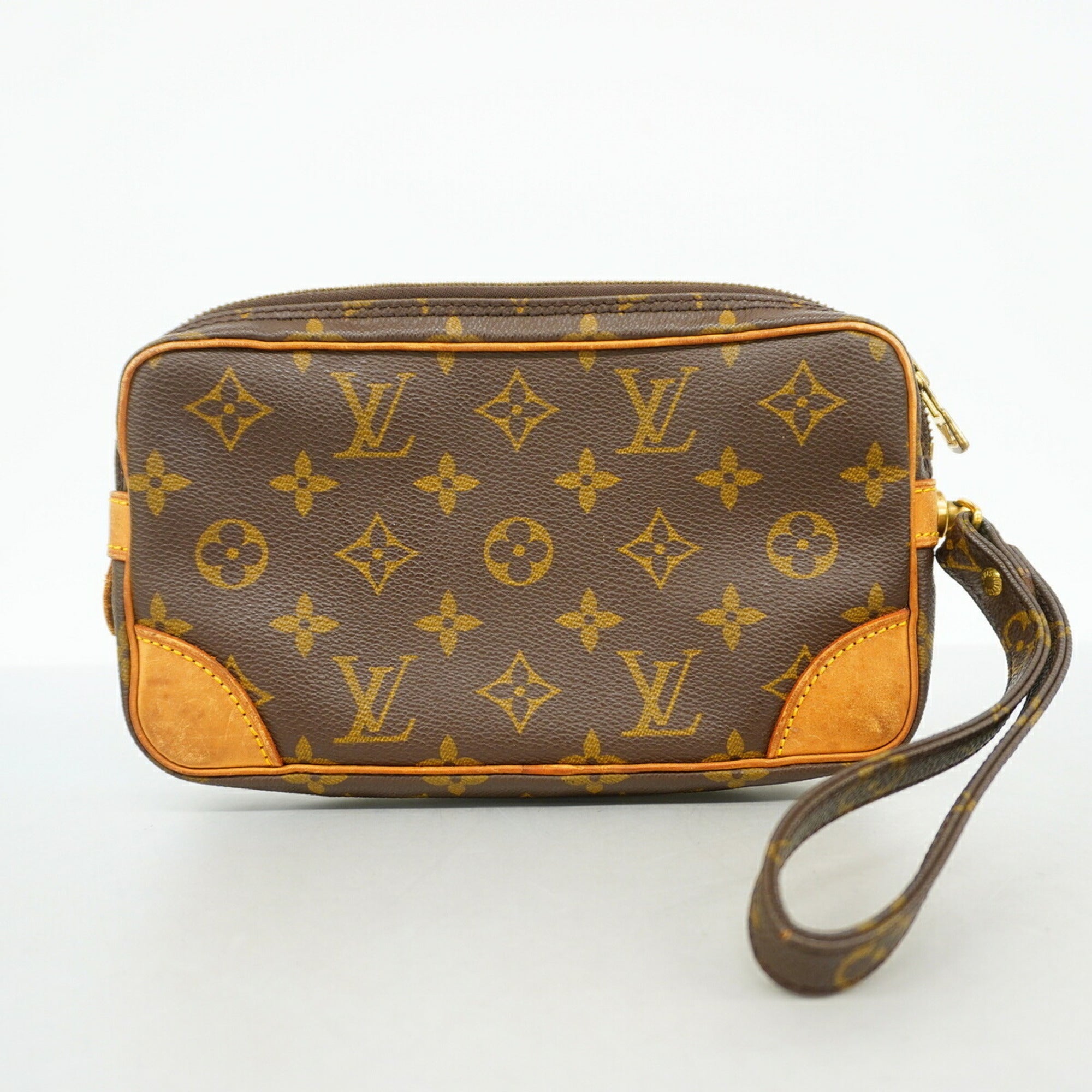 Louis Vuitton Brown Clutch Bag (Pre-Owned)