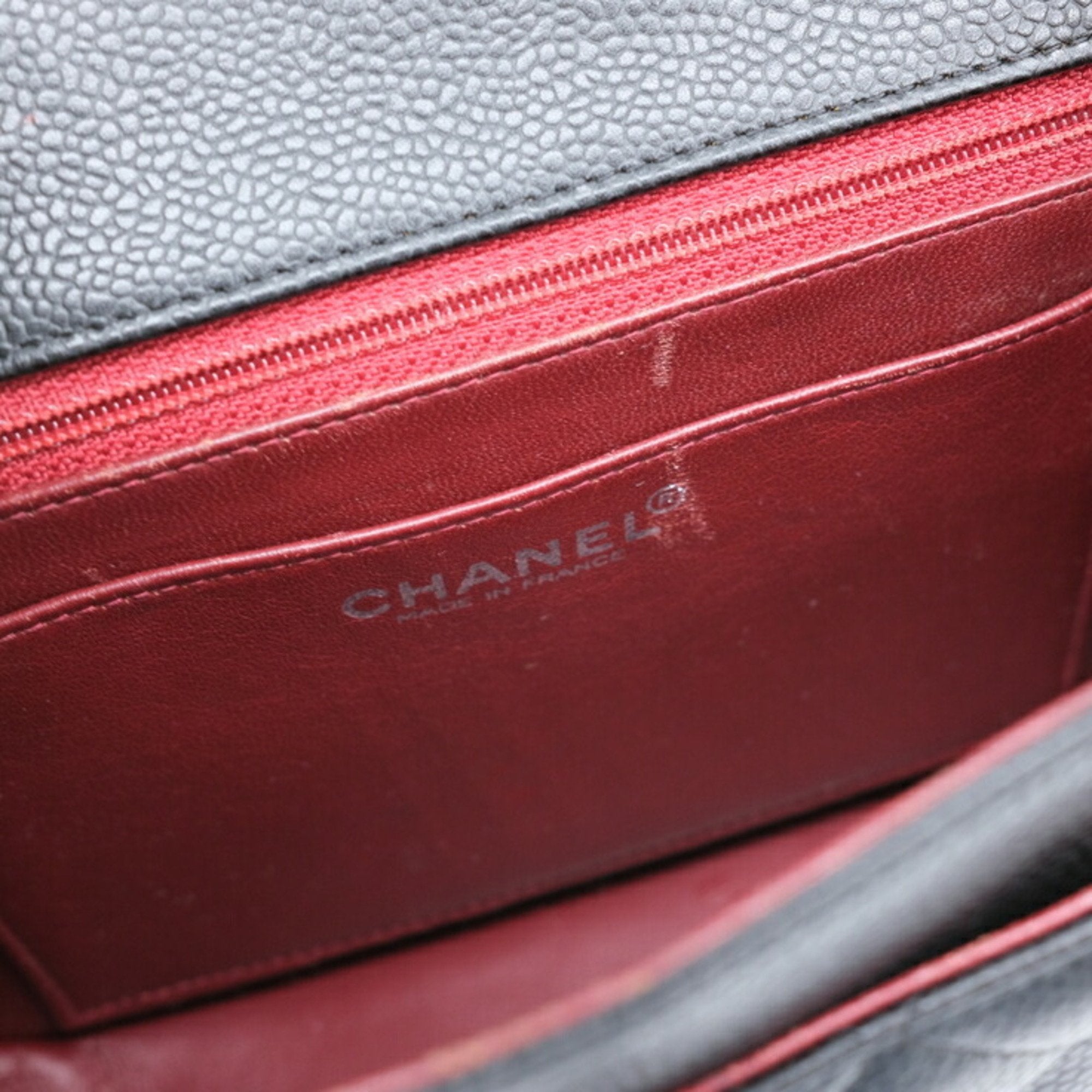 Chanel Black Caviar Leather Shoulder Bag (Pre-Owned)