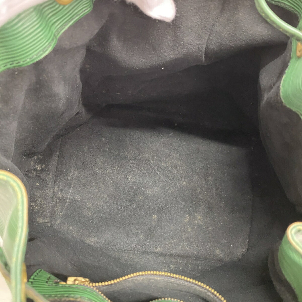 Louis Vuitton Borneo Green Shoulder Bag (Pre-Owned)