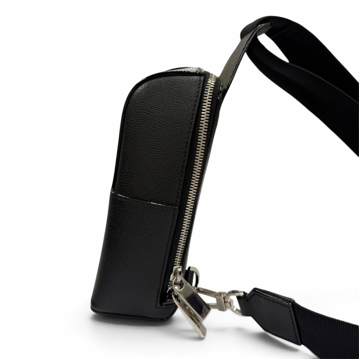 Valextra Black Leather Sling Bag (Pre-Owned)