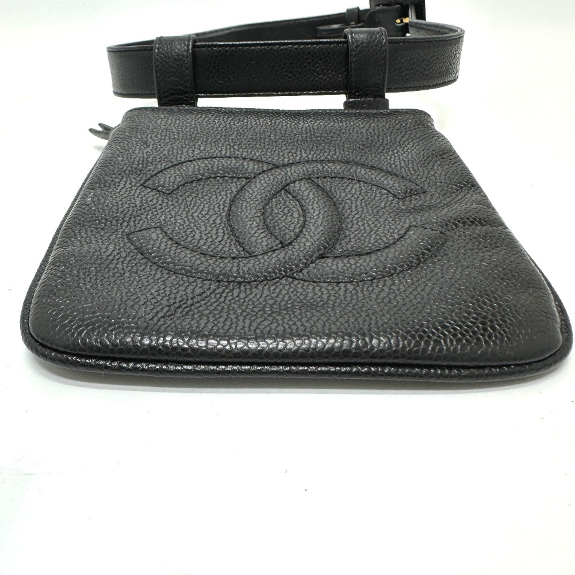 Chanel Black Leather Pouch (Pre-Owned)