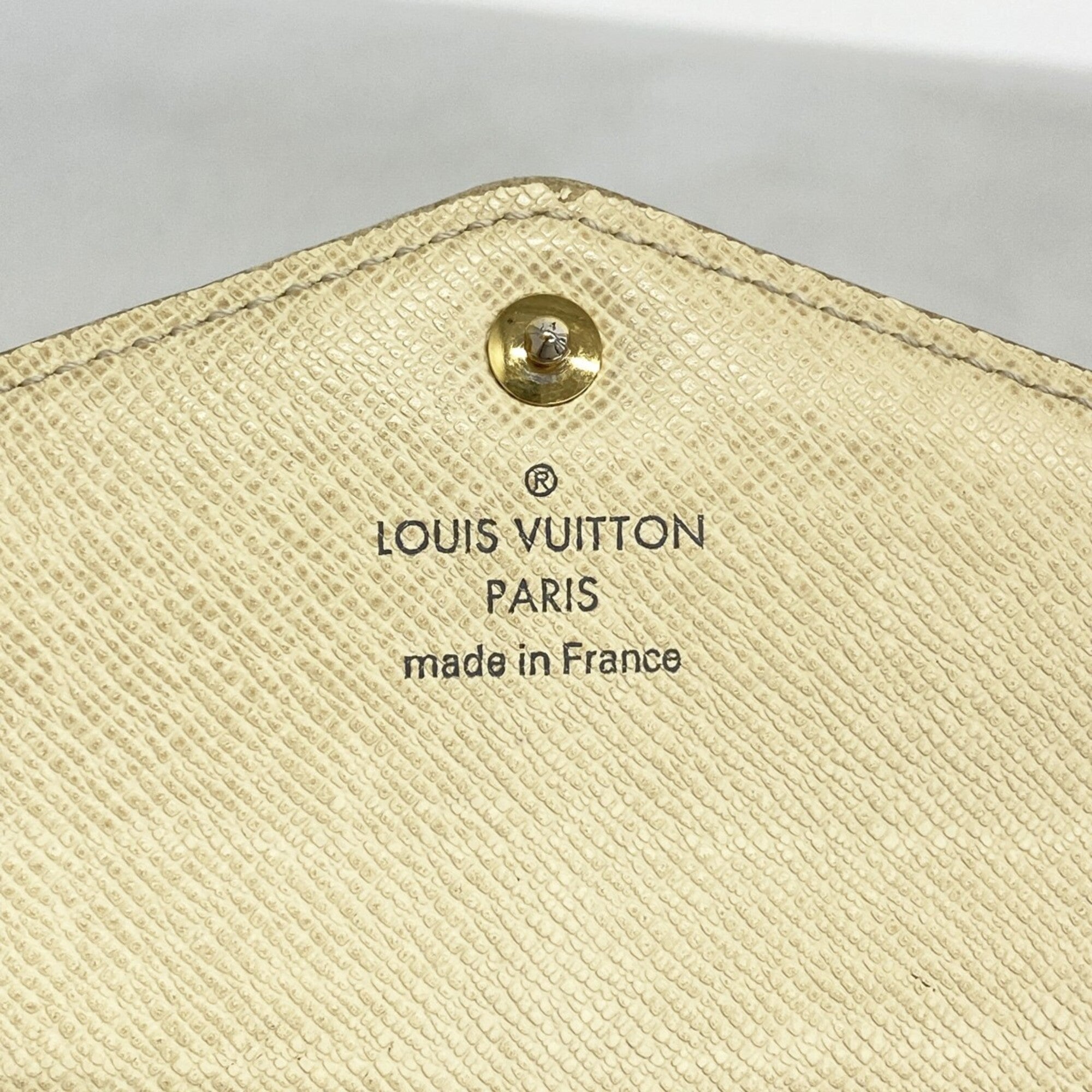 Louis Vuitton White Long Wallet (Bi-Fold) (Pre-Owned)