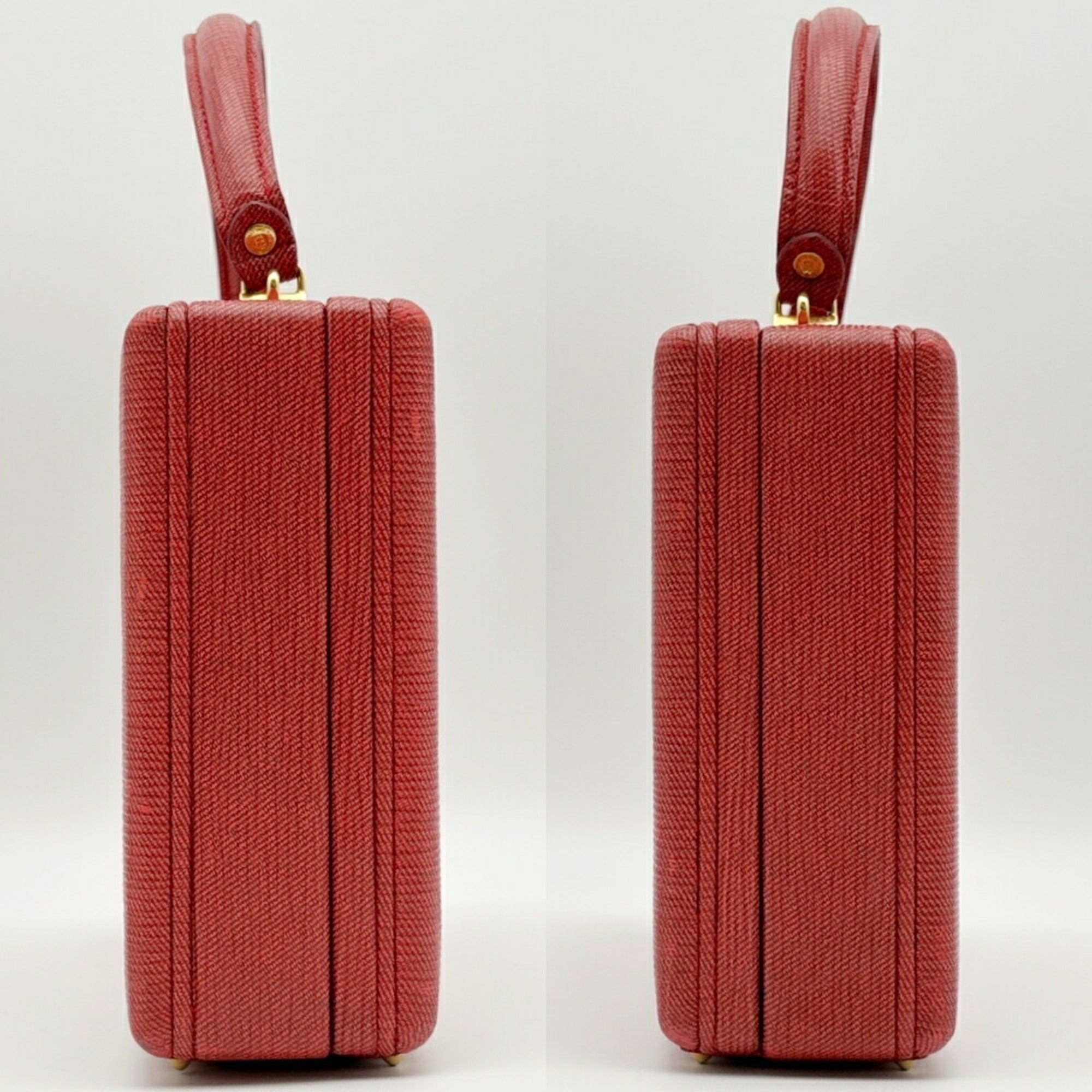 Fendi Red Color Leather Shoulder Bag (Pre-Owned)